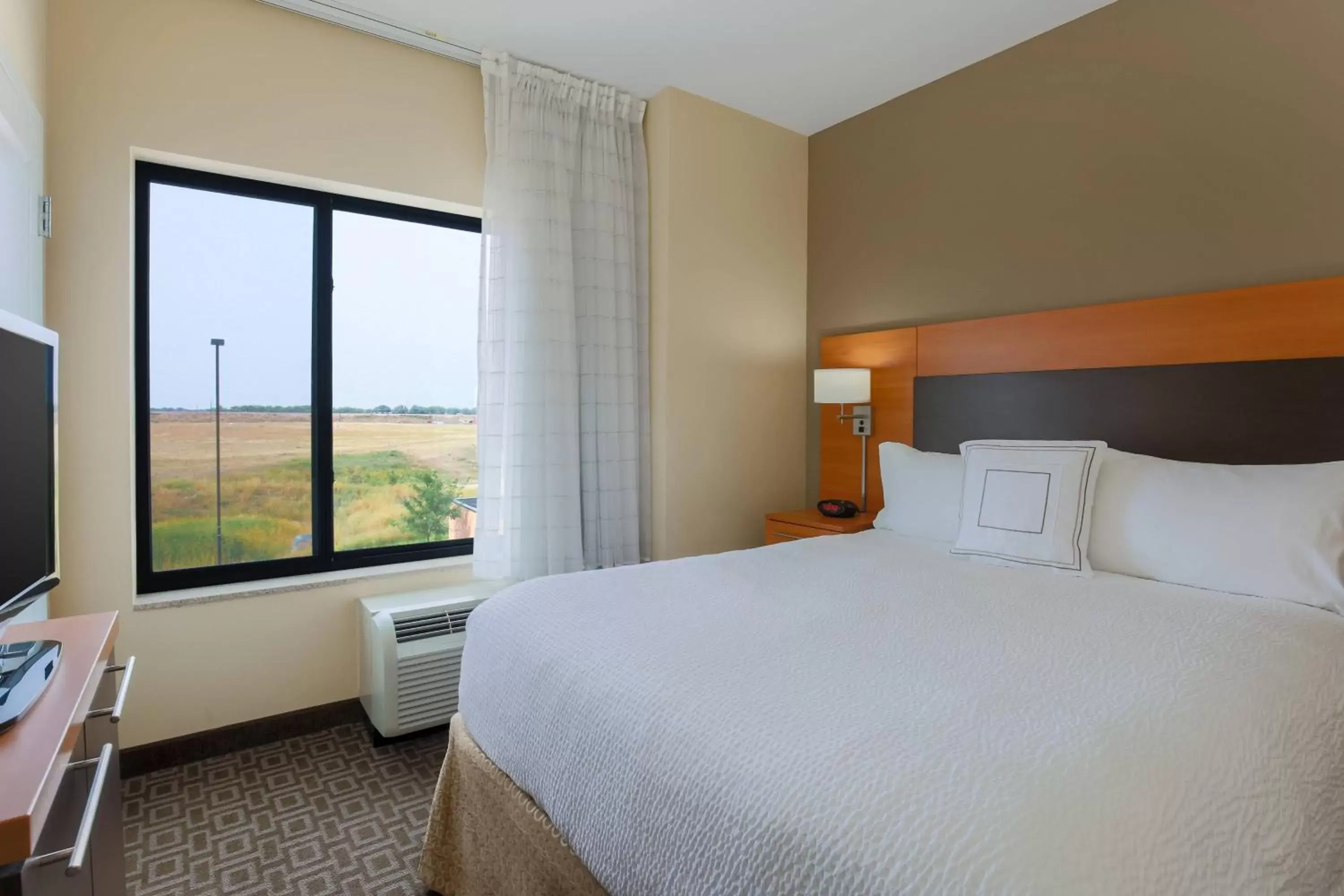 Bedroom, Bed in TownePlace Suites by Marriott Cheyenne Southwest/Downtown Area