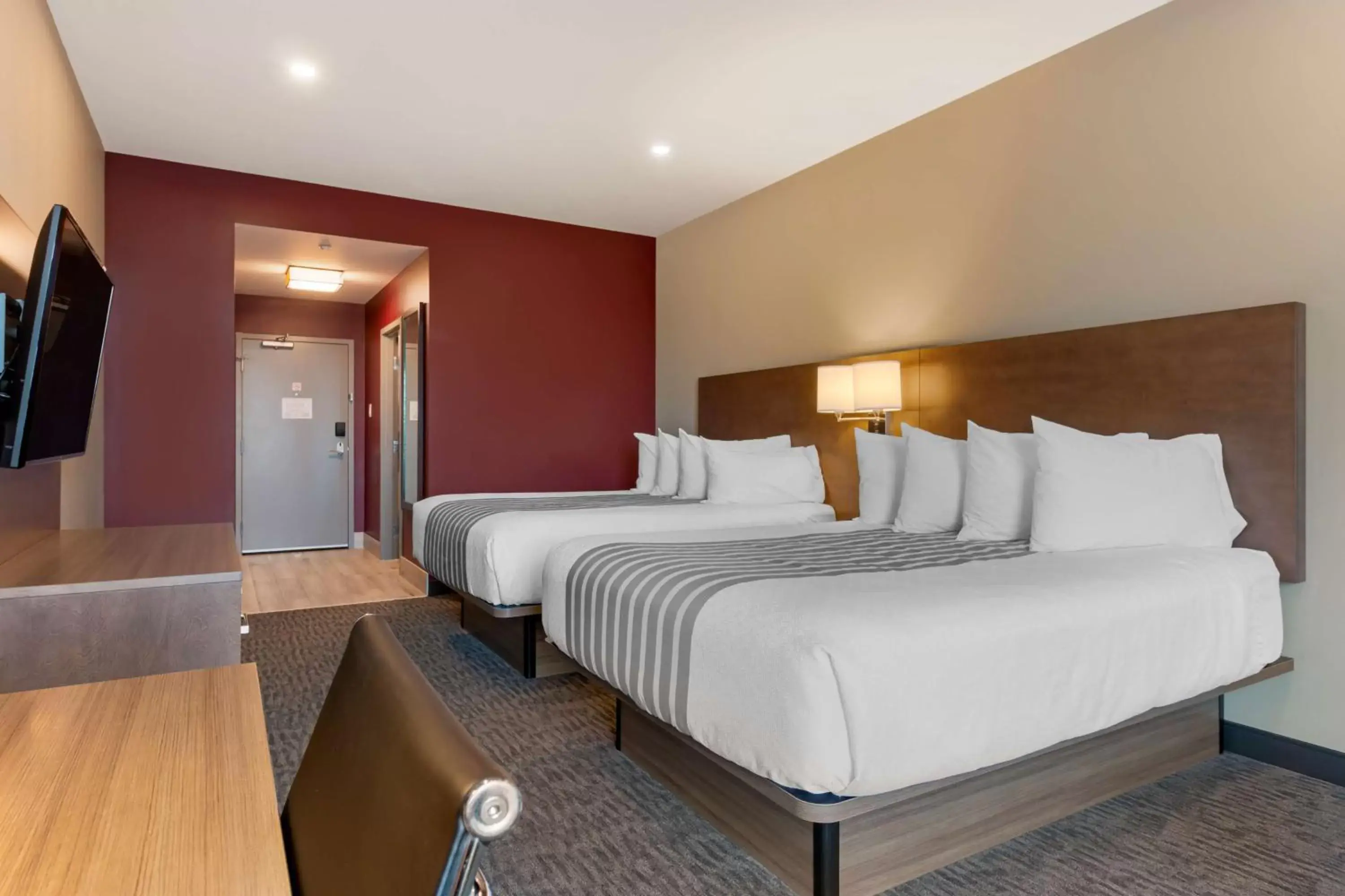 Bedroom, Bed in Best Western Plus Dauphin