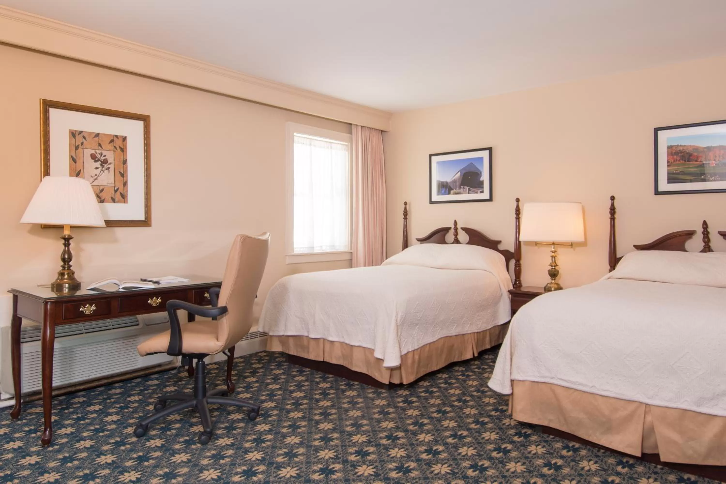 Bed in Middlebury Inn