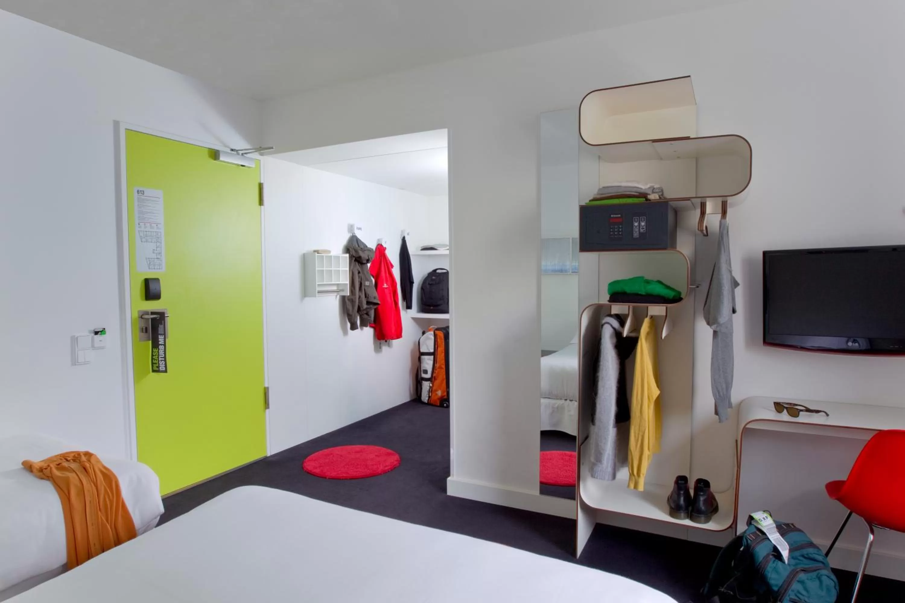 Photo of the whole room, Bed in Hotel Gat Point Charlie