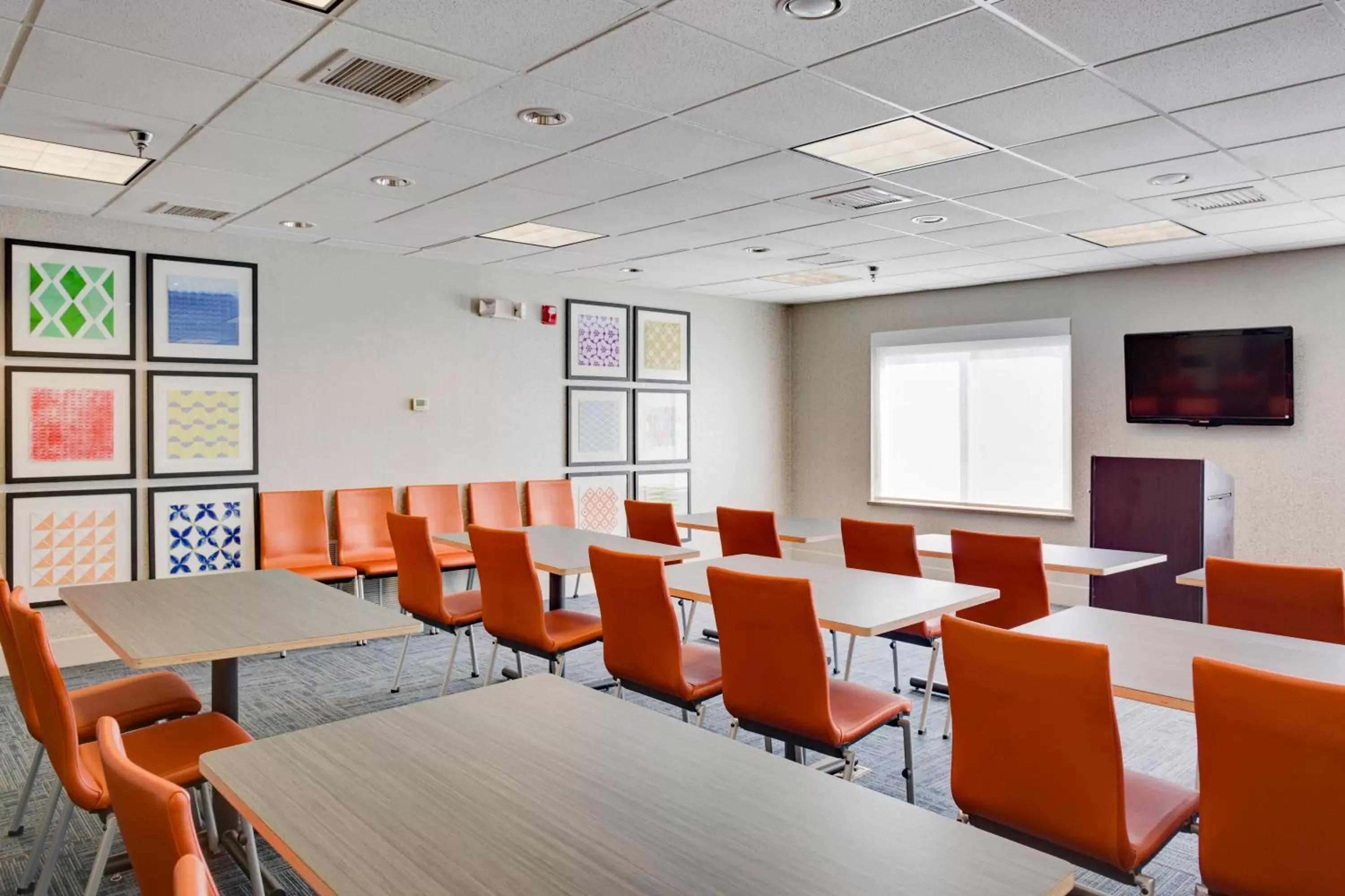 Meeting/conference room in Holiday Inn Express Hotel & Suites Oklahoma City-Bethany, an IHG Hotel