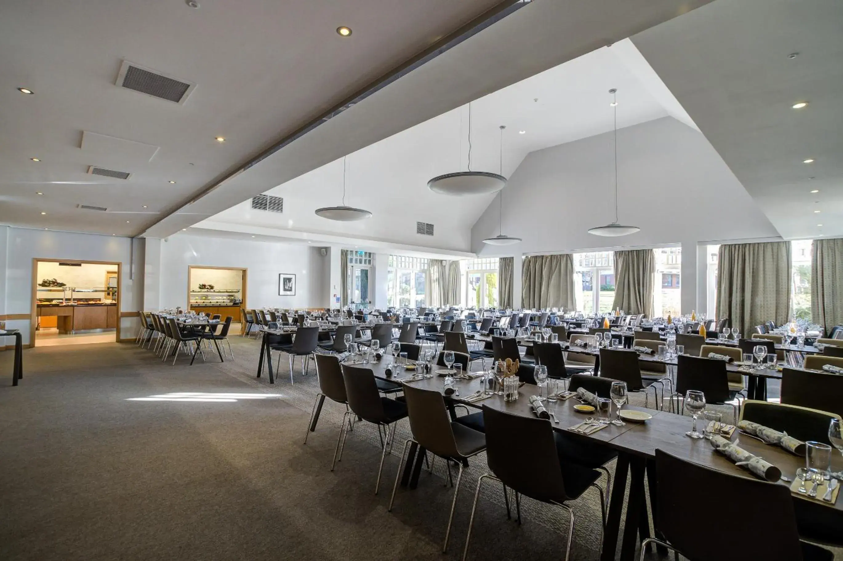 Restaurant/Places to Eat in Warwick Conferences - Scarman