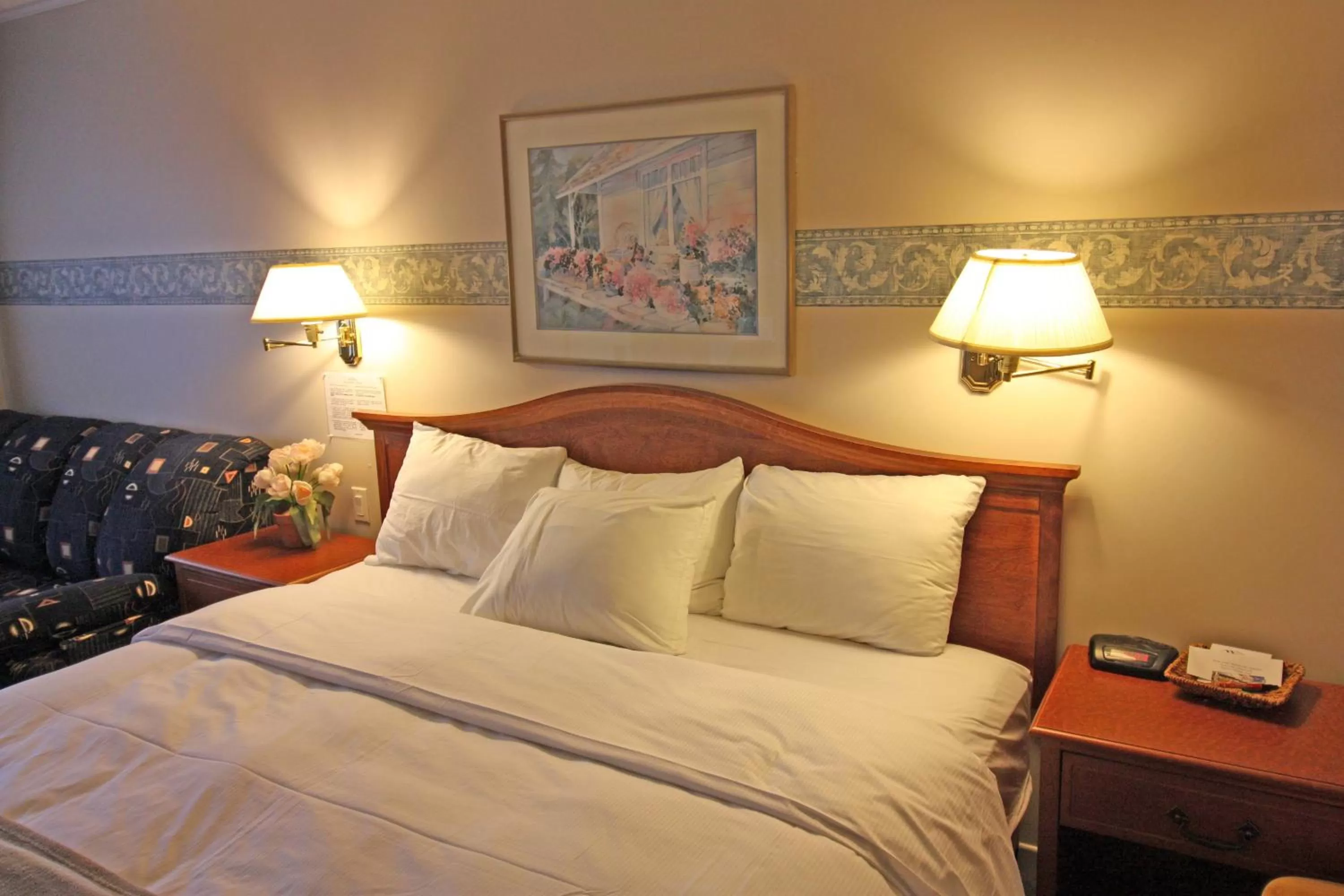 Bed in Motel Le JoliBourg