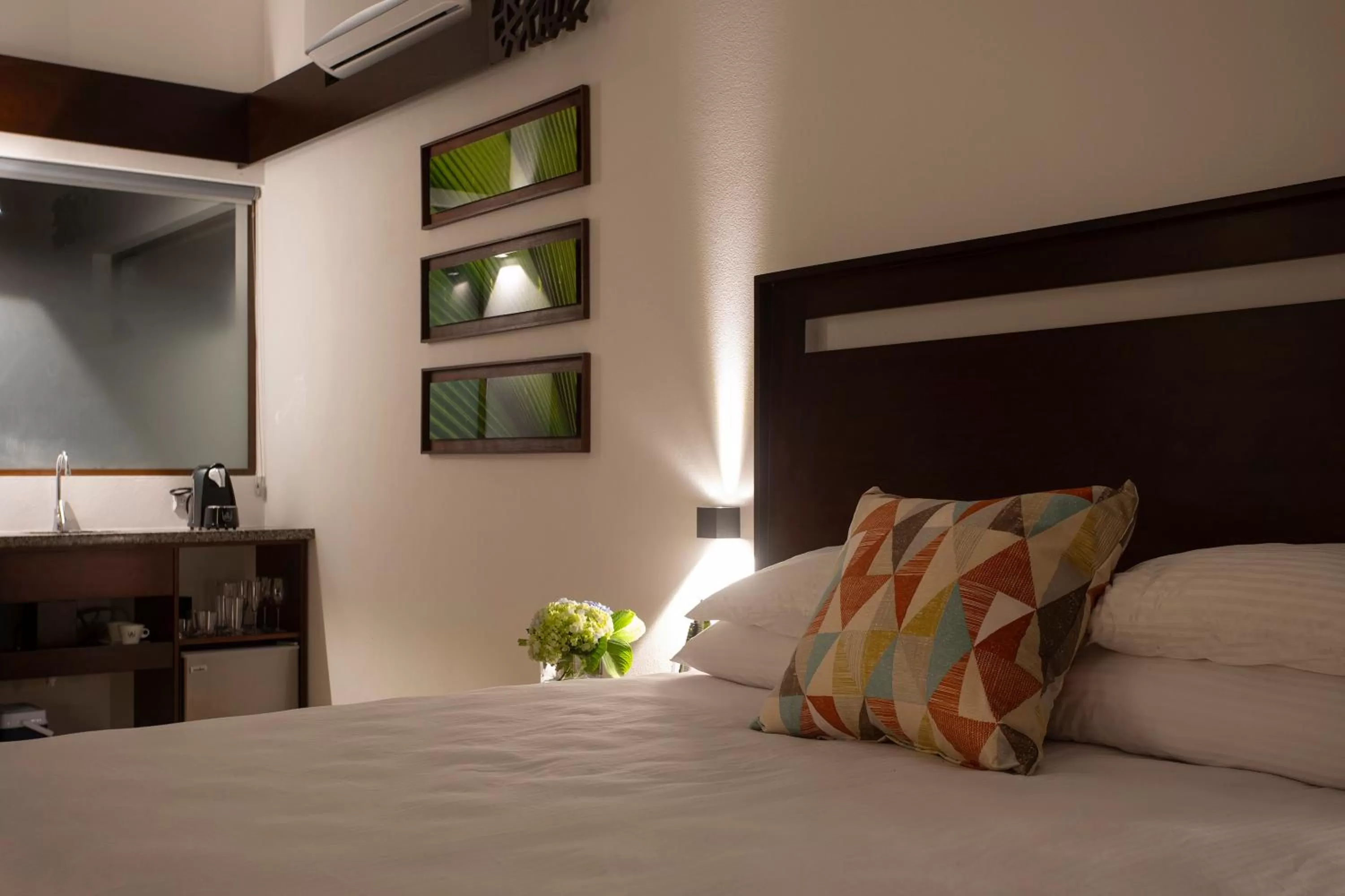 Bed in Pumilio Mountain & Ocean Hotel