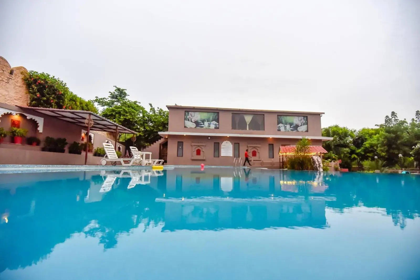 Swimming pool, Property Building in Araliayas Resort & Spa