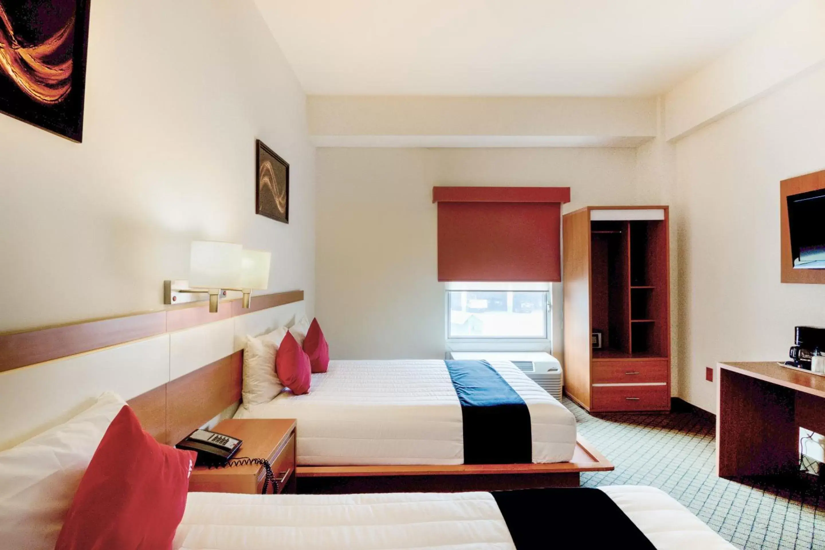 Bedroom, Bed in Capital O Hotel Herederos, Piedras Negras