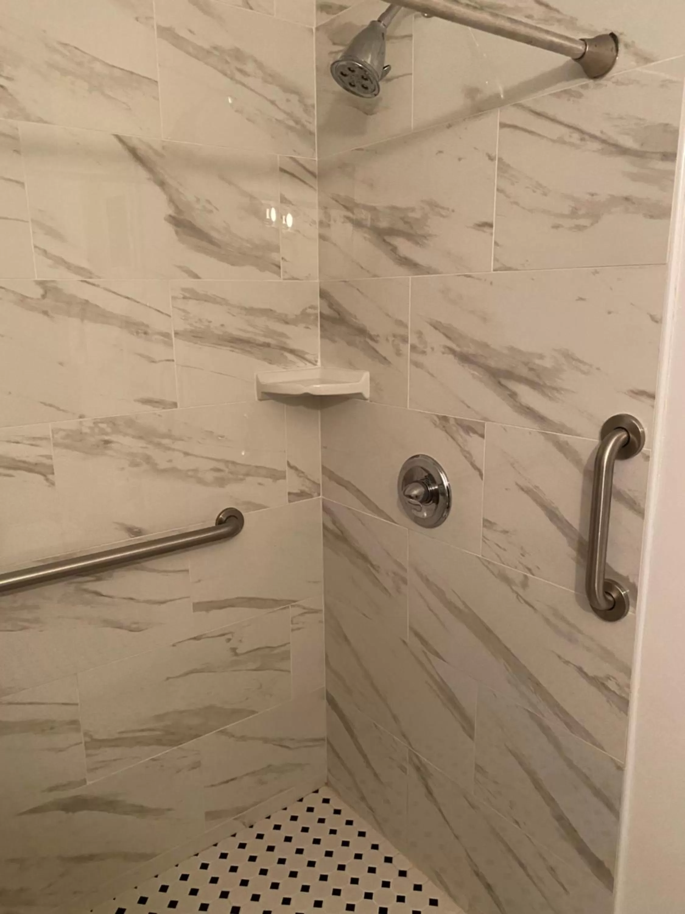 Bathroom in Ocean Lodge Santa Monica Beach Hotel