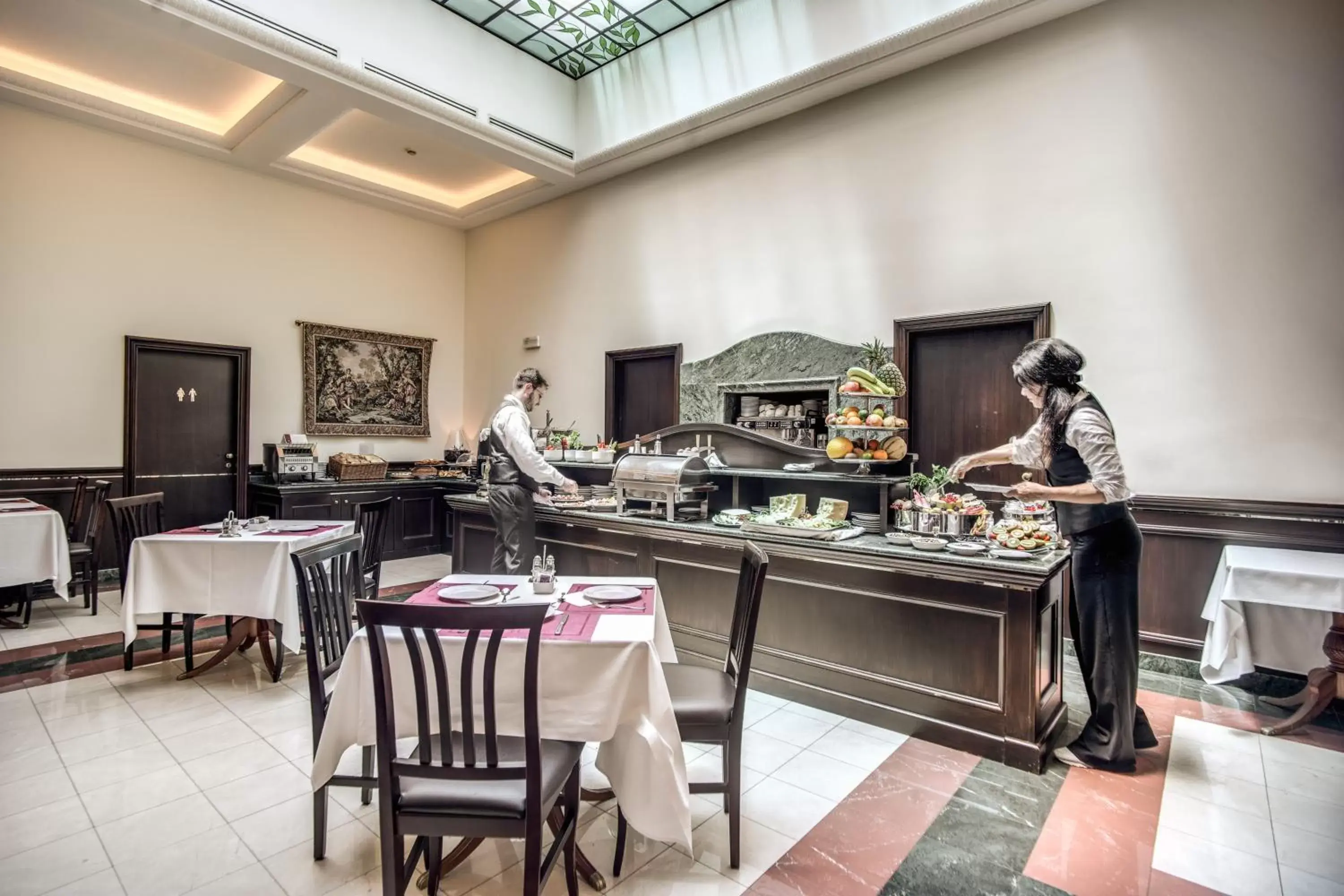 Buffet breakfast, Restaurant/Places to Eat in Hotel Diocleziano