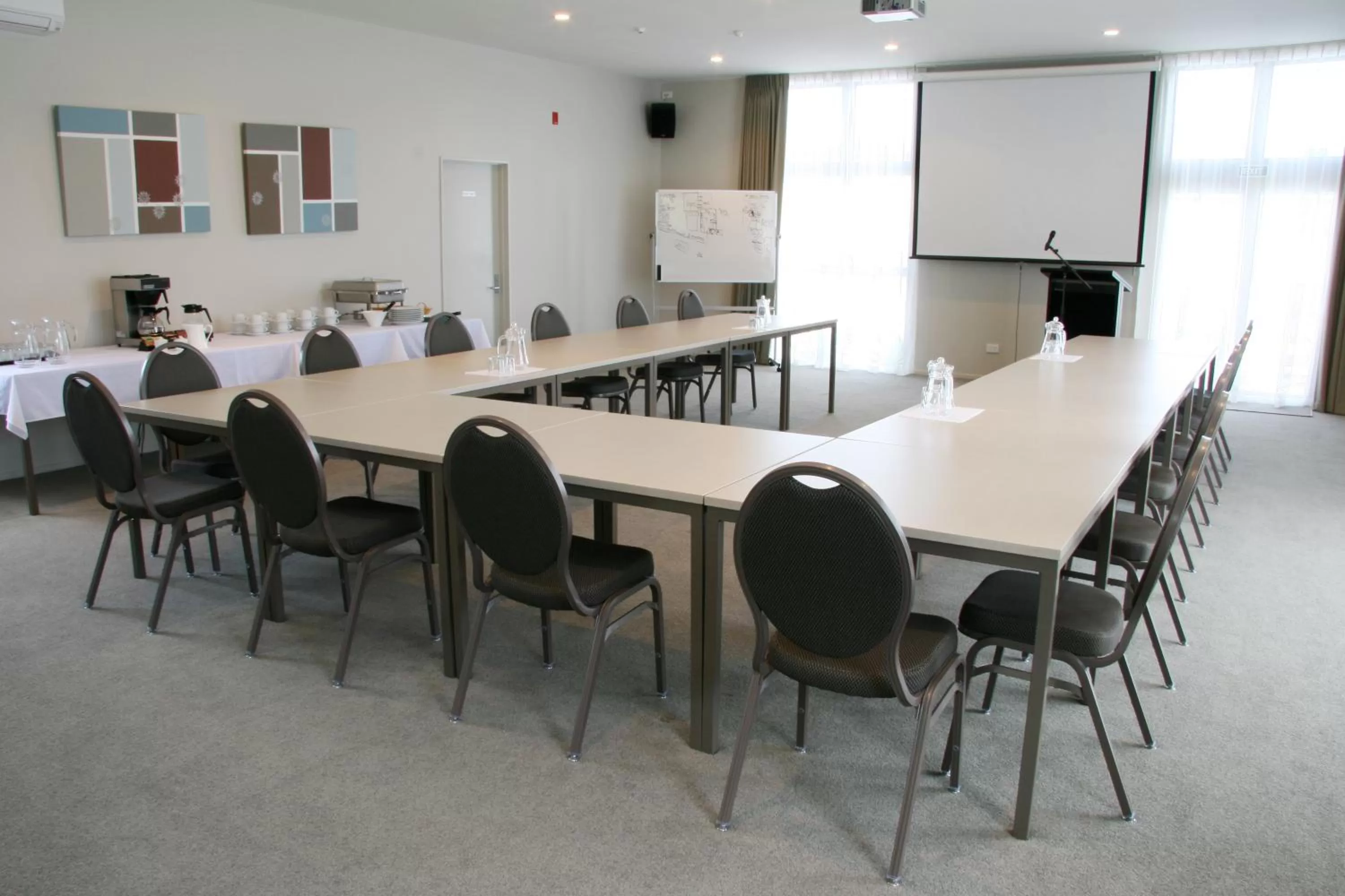 Business facilities in Oceans Resort Whitianga