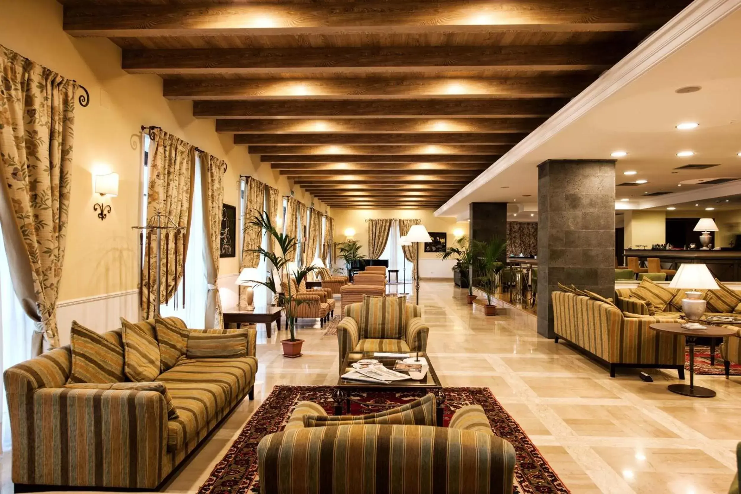 Lobby or reception in Il Picciolo Etna Golf Resort & Spa
