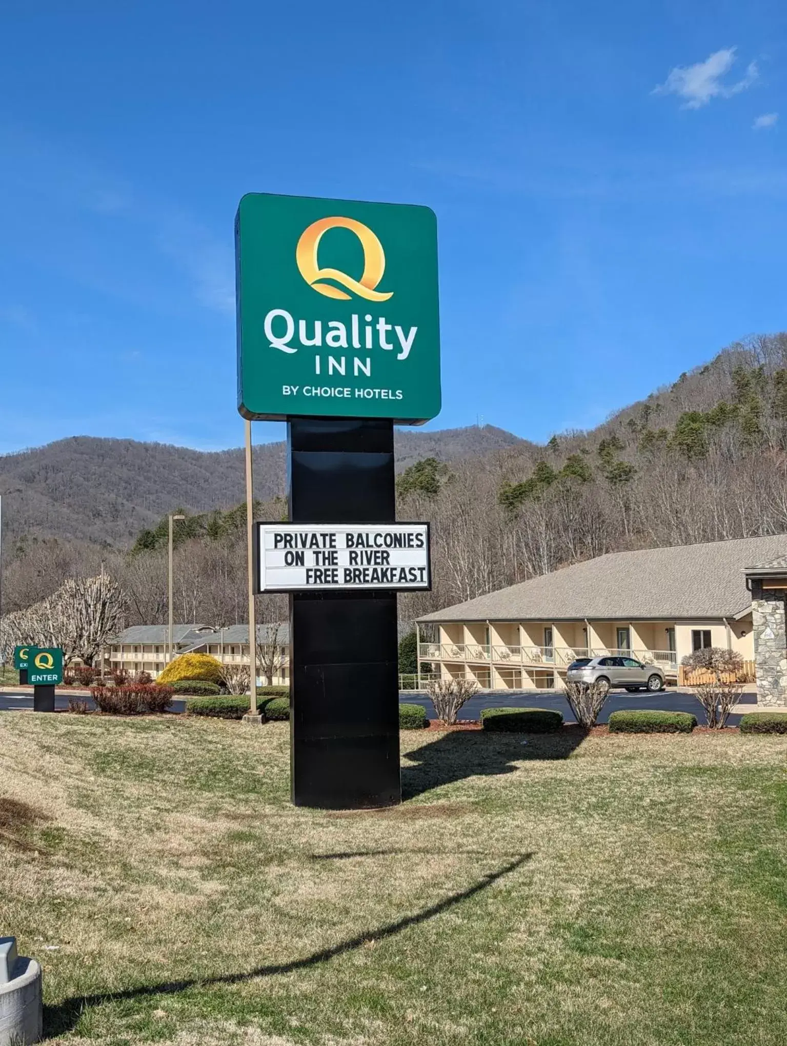 Property logo or sign in Quality Inn Cherokee