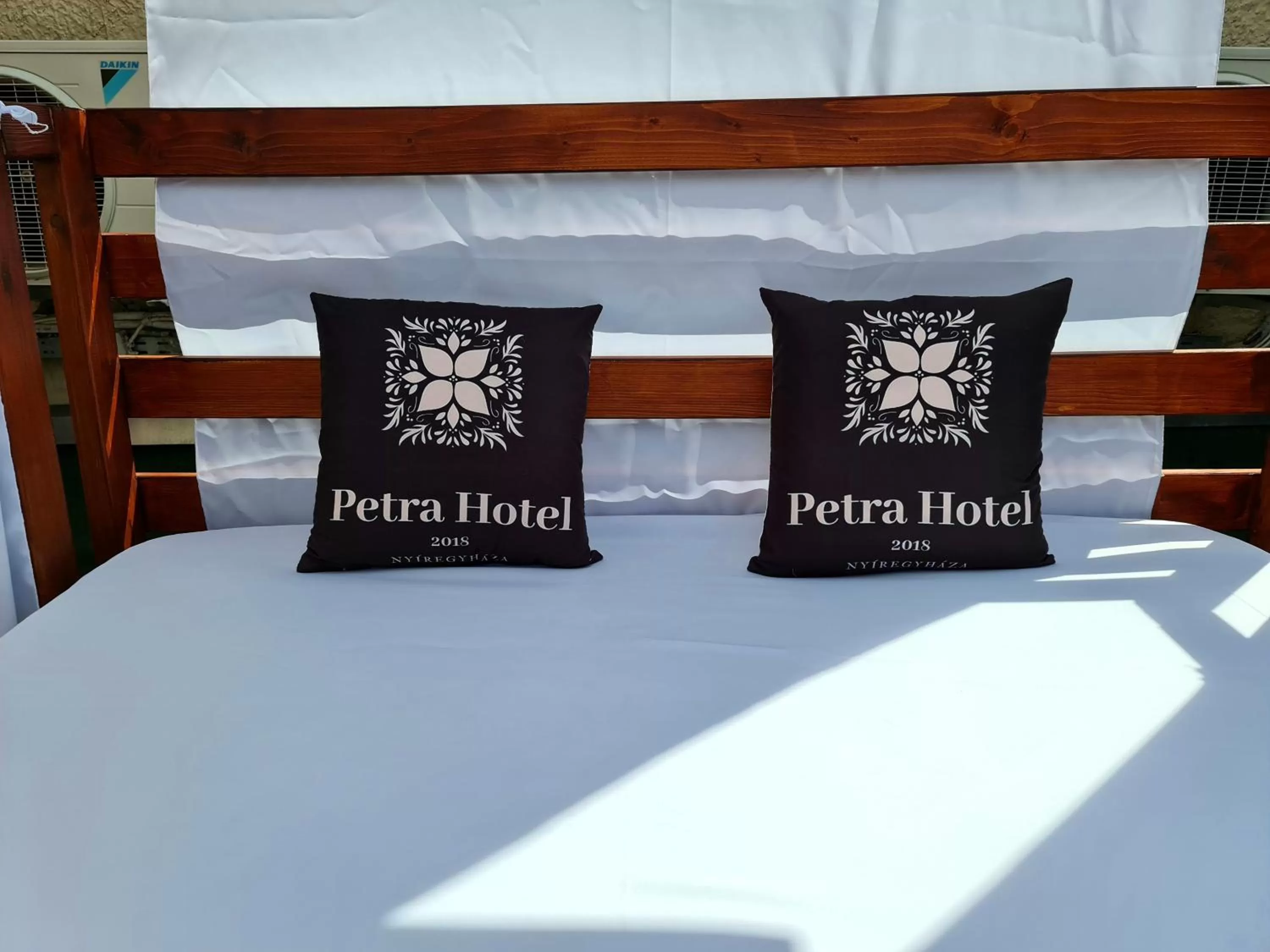 Patio, Bed in Petra Hotel