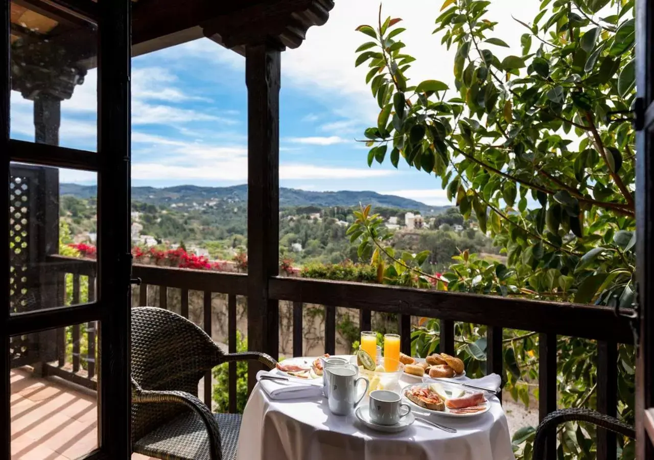 Breakfast in Parador de Tortosa