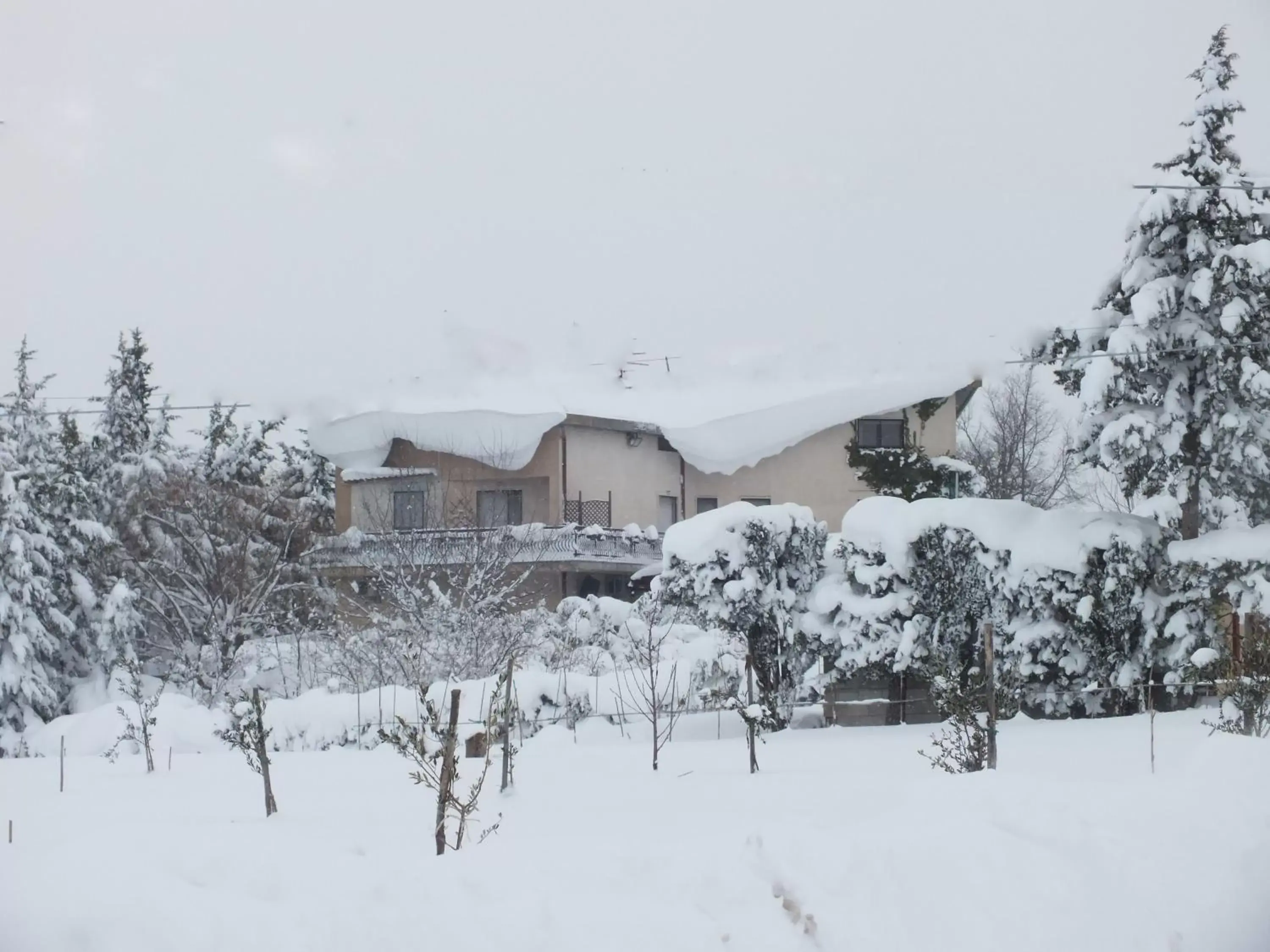 Property building, Winter in B&B Le Quercigliole