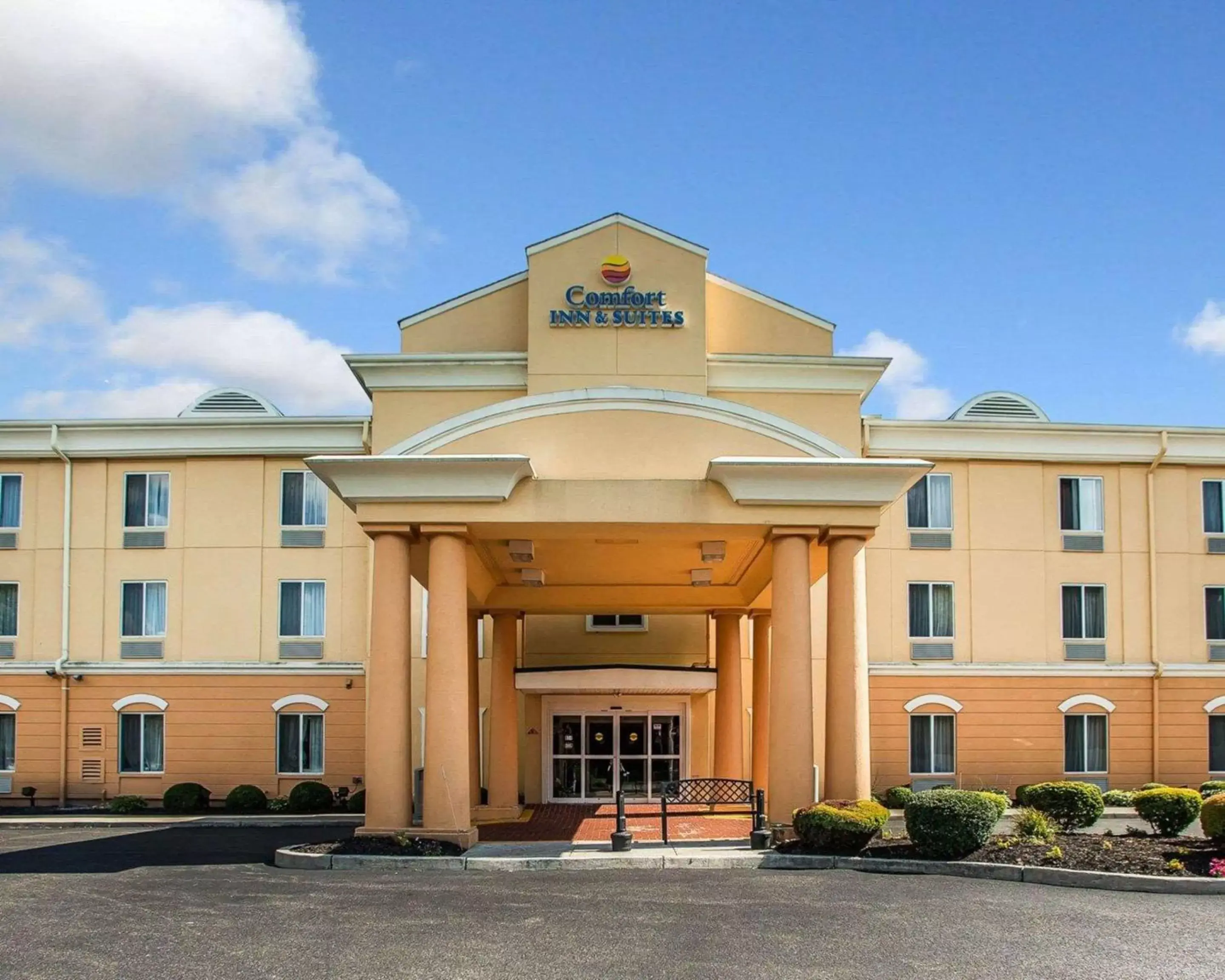 Property building in Comfort Inn & Suites Carneys Point