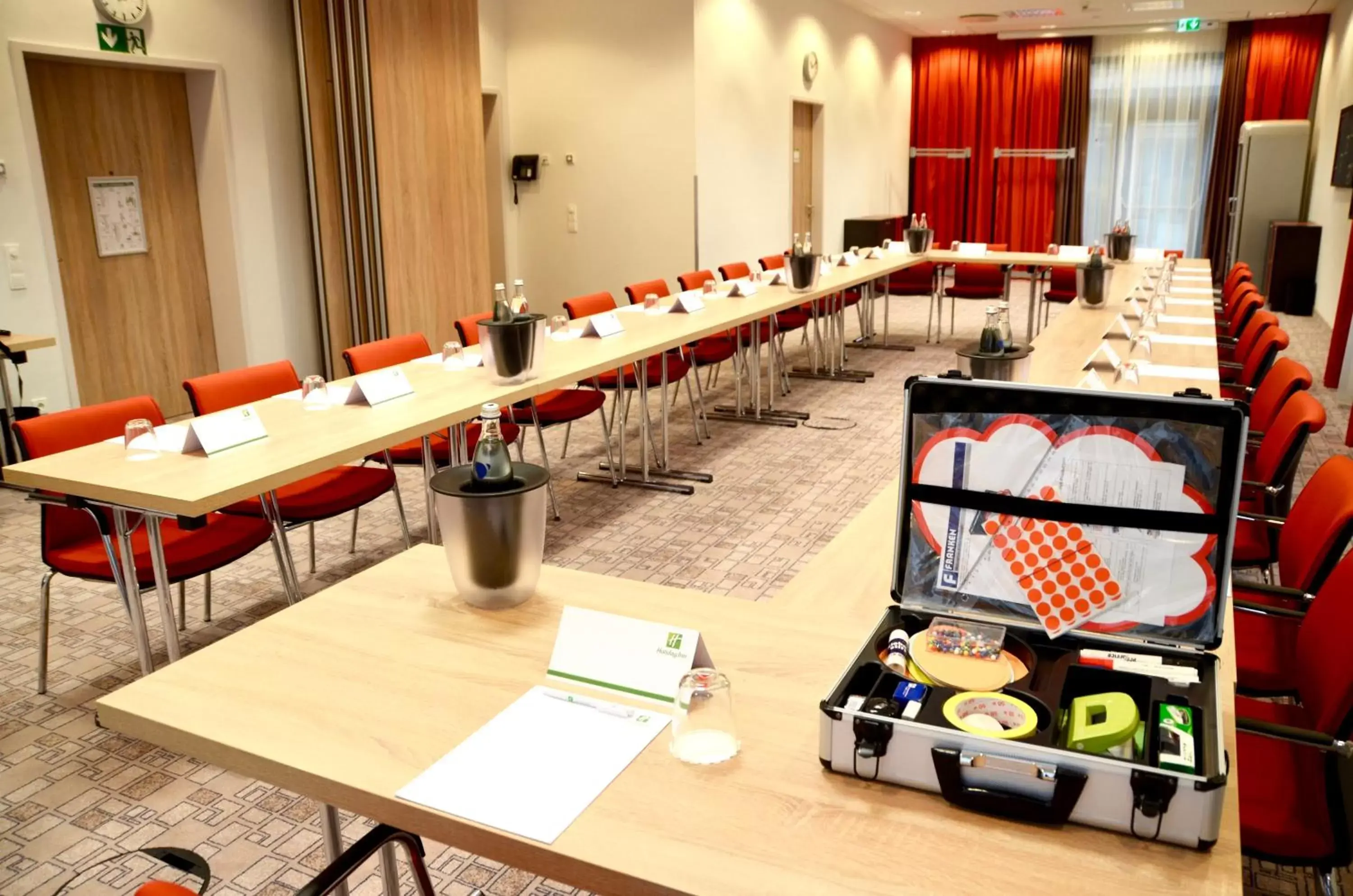 Meeting/conference room in Holiday Inn Berlin City East Side, an IHG Hotel