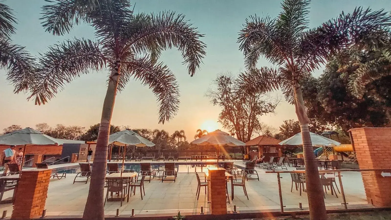 Swimming pool, Sunrise/Sunset in Cataratas Park Hotel