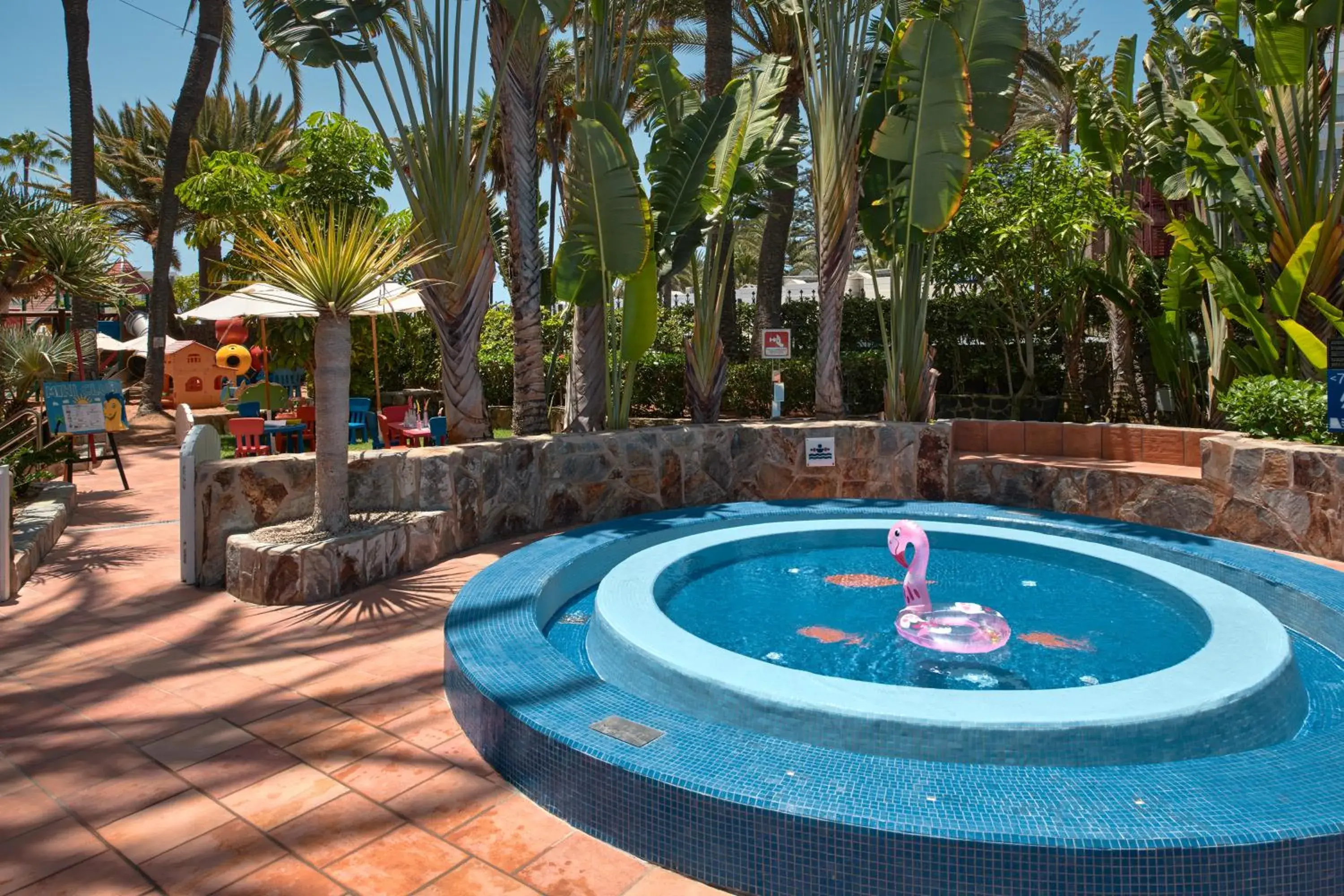 Swimming pool in Seaside Palm Beach Swimming pool in Seaside Palm Beach