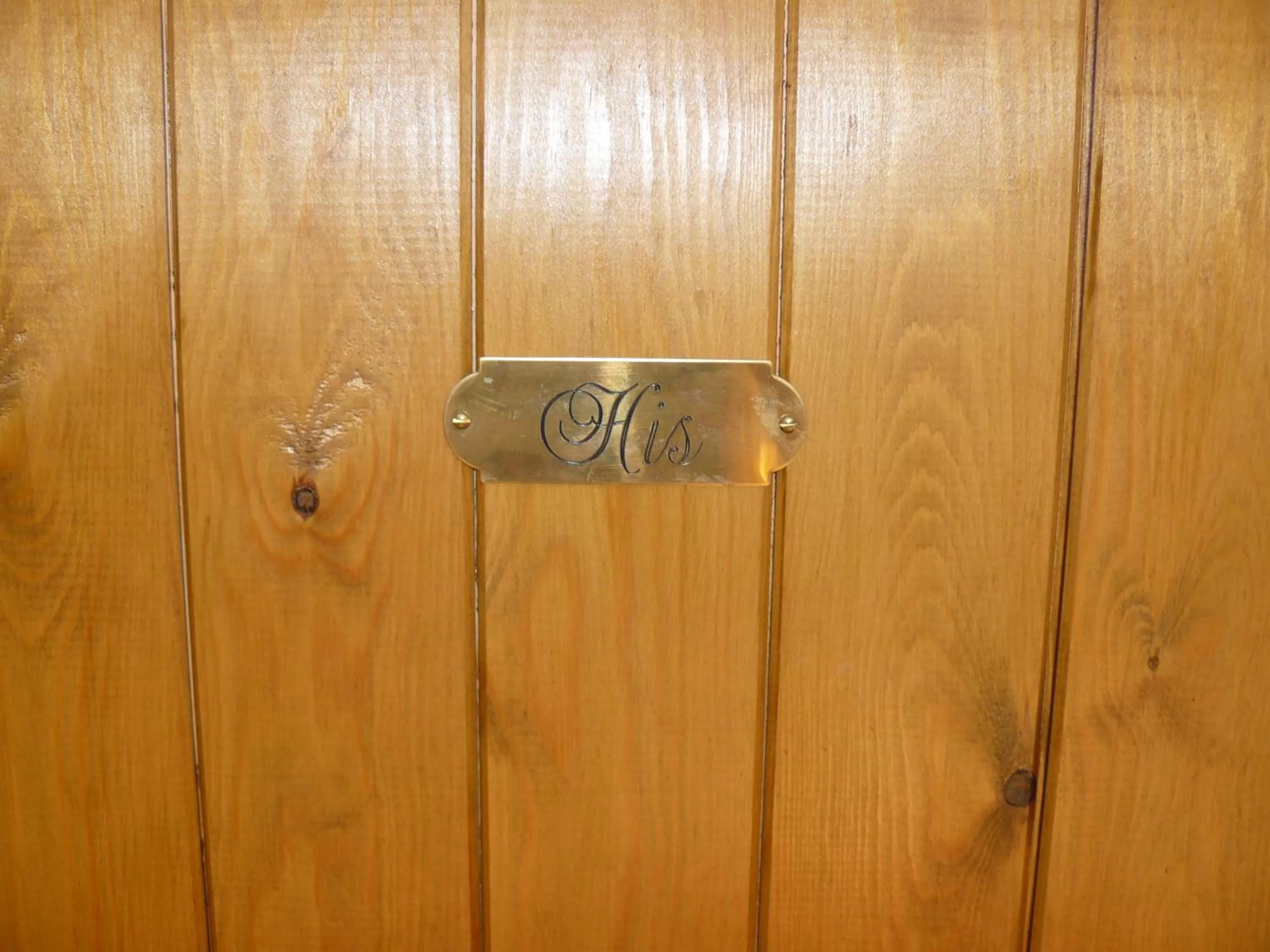 Decorative detail, Bathroom in Riverside Escape