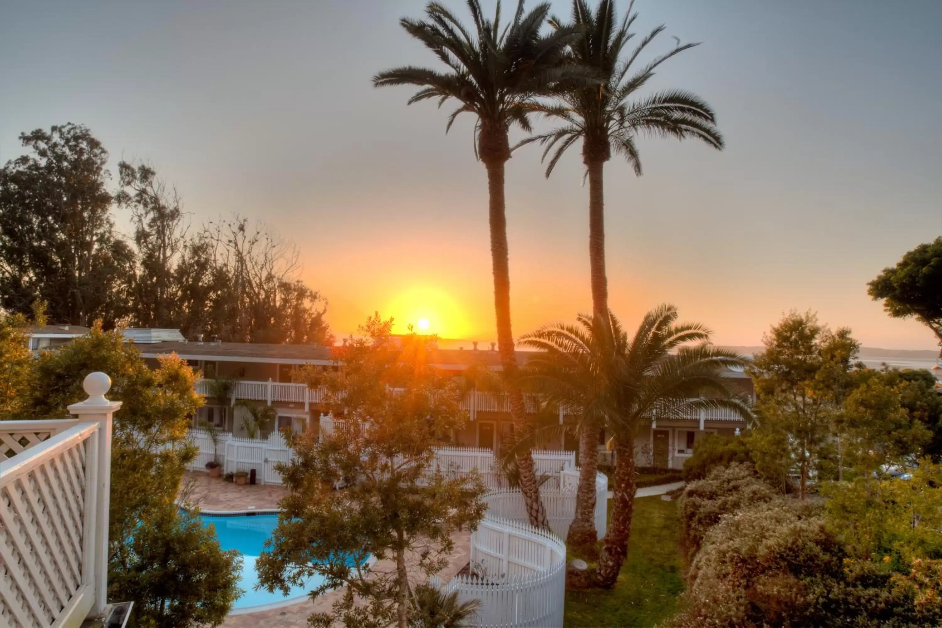 Area and facilities, Sunrise/Sunset in Inn at Morro Bay