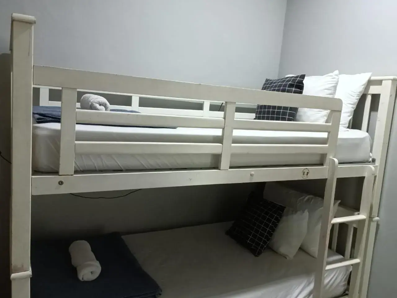 Bunk Bed in Oyasumi Hotel