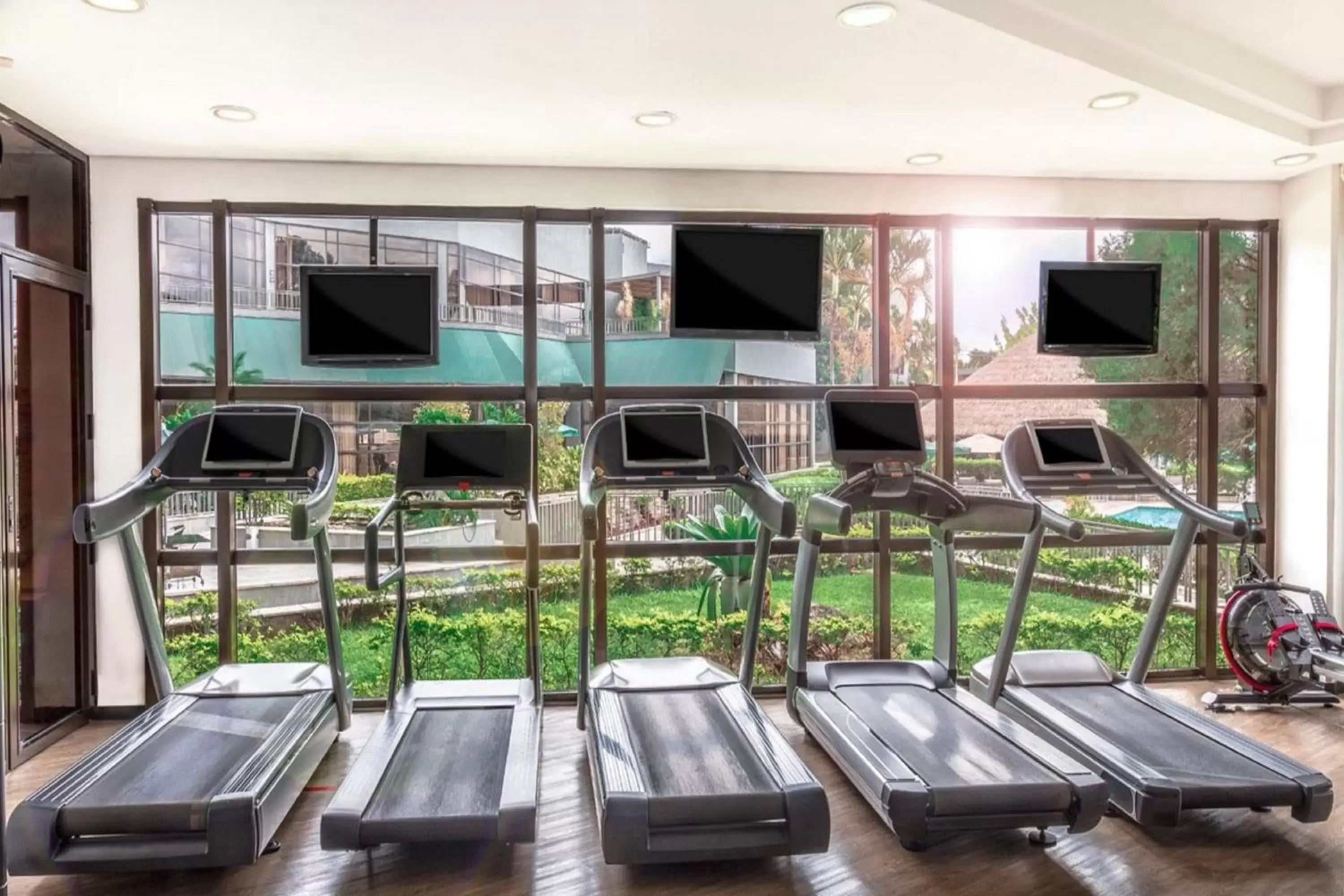 Fitness centre/facilities in Marriott São Paulo Airport Hotel