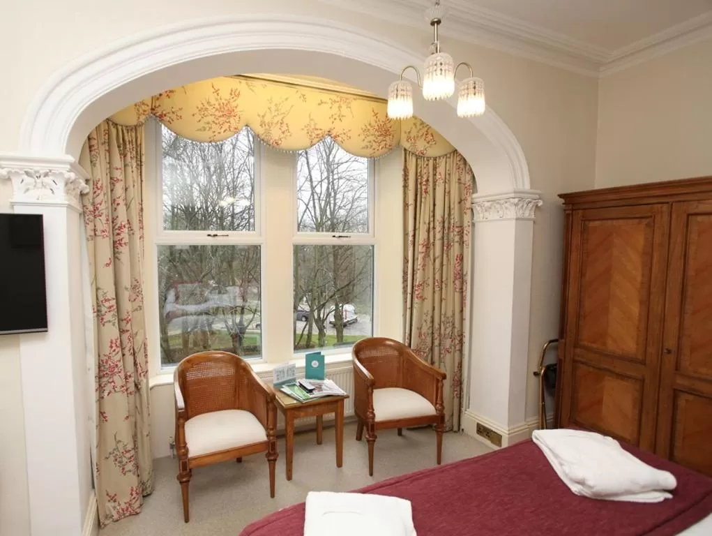 Bedroom, Bed in Ascot House