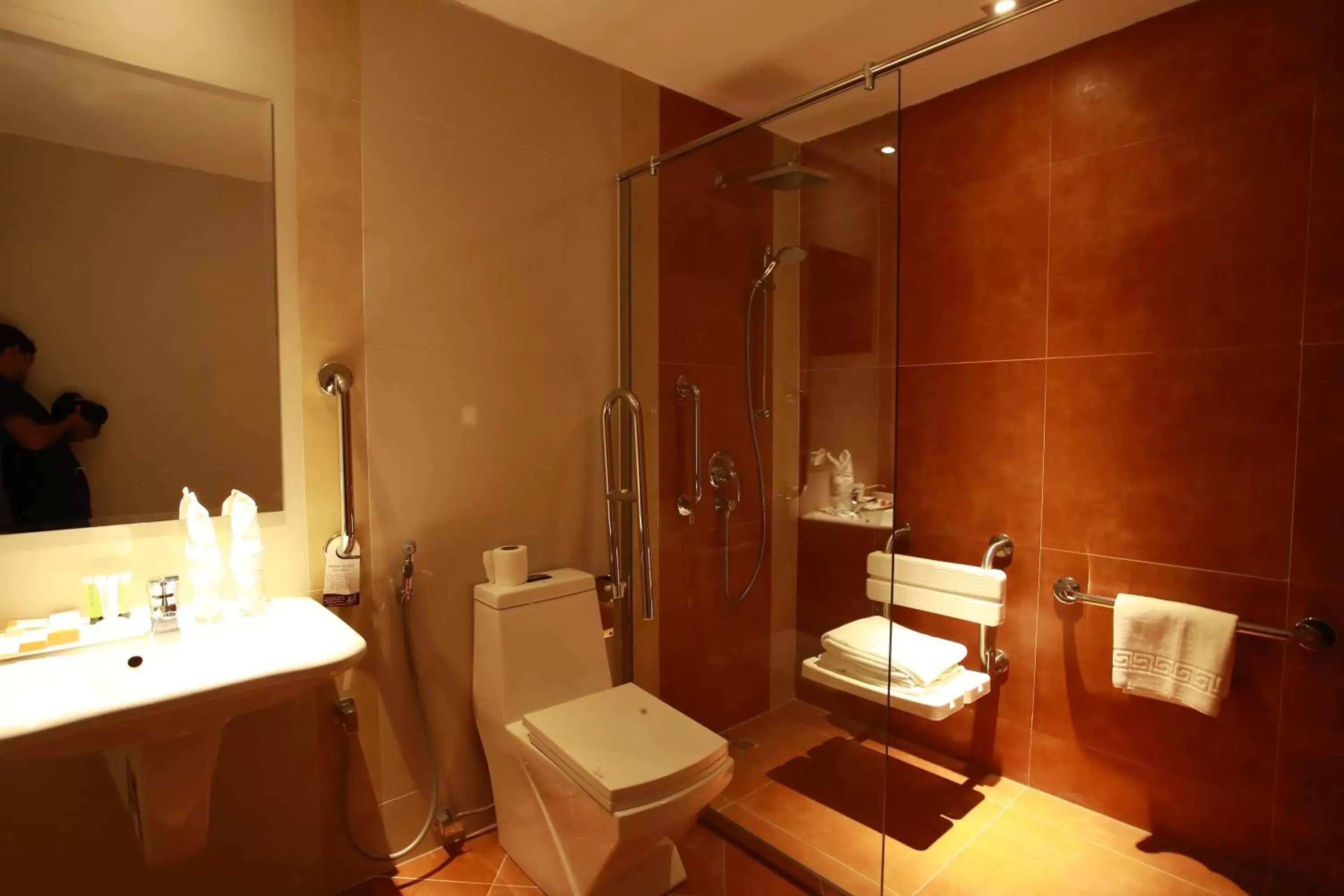 Bathroom in Al Liwan Suites Rawdat Al Khail