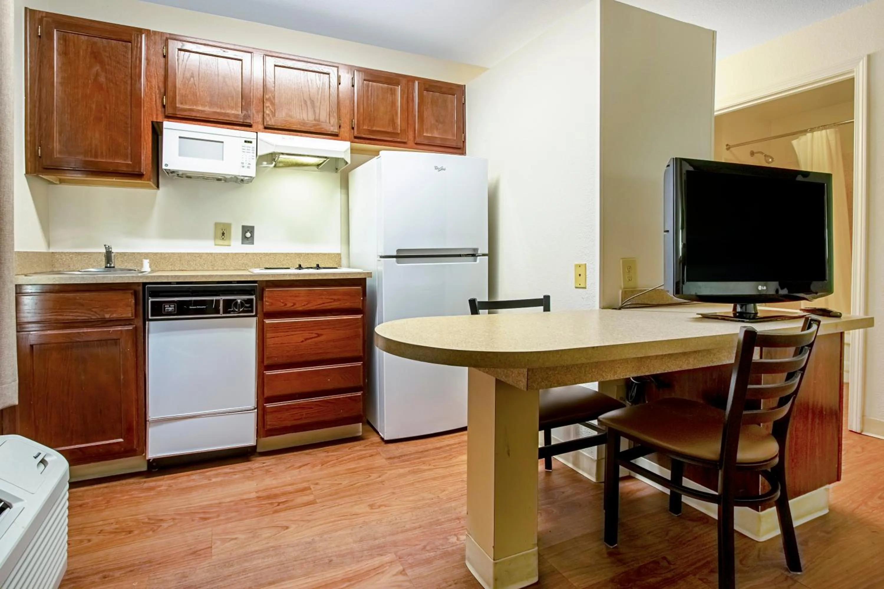 Photo of the whole room in HomeTowne Studios by Red Roof Phoenix - Black Canyon Highway