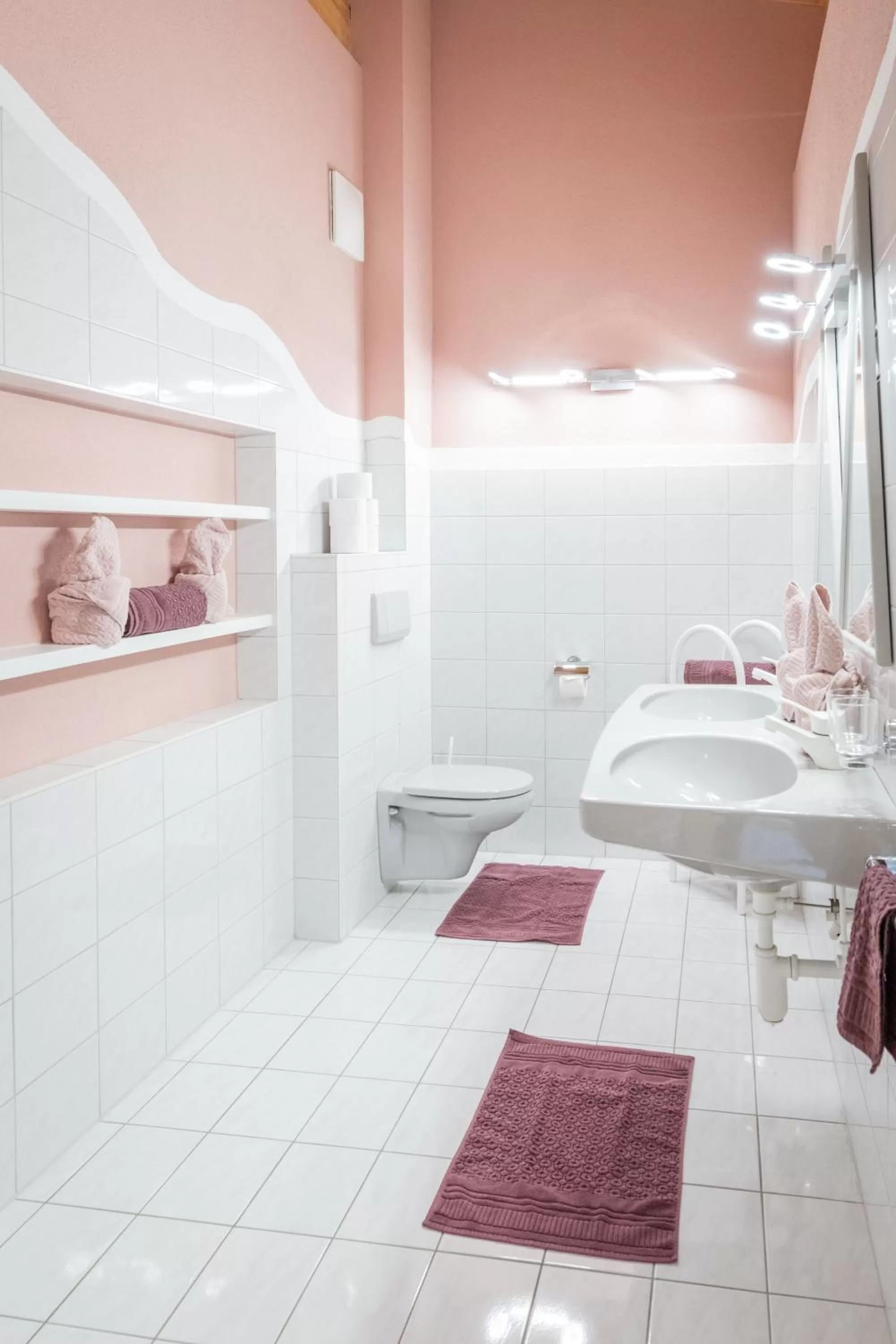 Toilet in Apart Relax