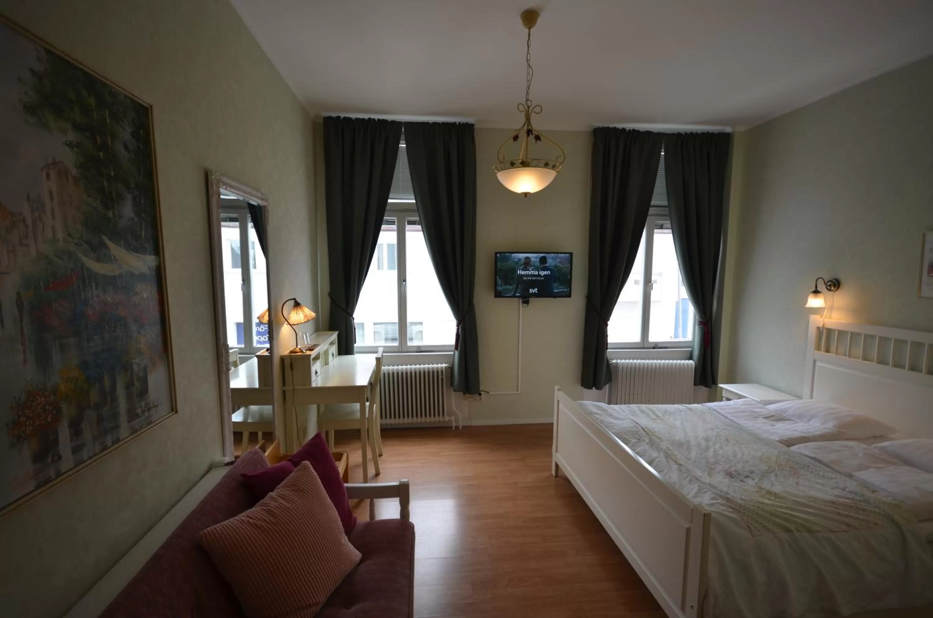 Photo of the whole room, Bed in Hotell Royal