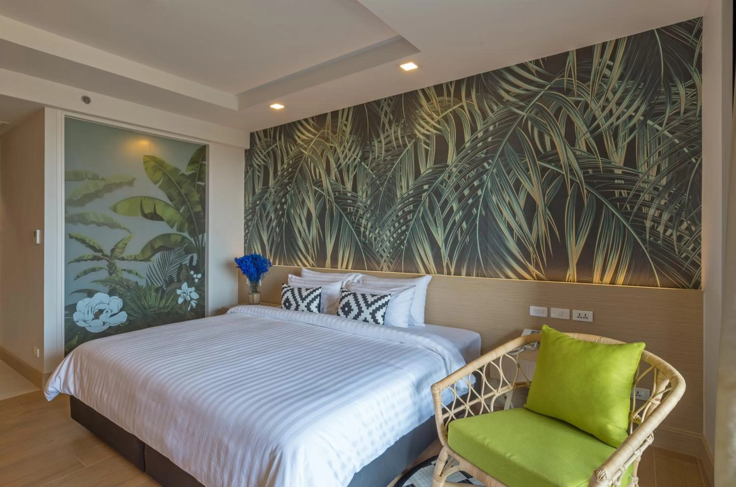 Bed in Panan Krabi Resort