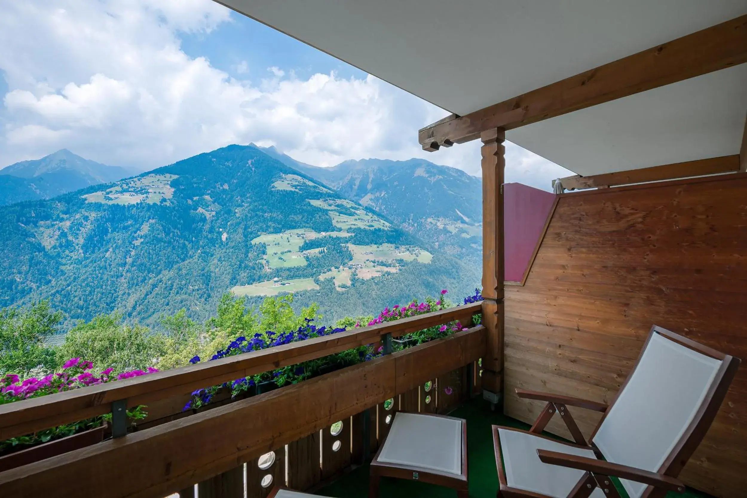 Garden view, Mountain View in Der Verdinser Hof