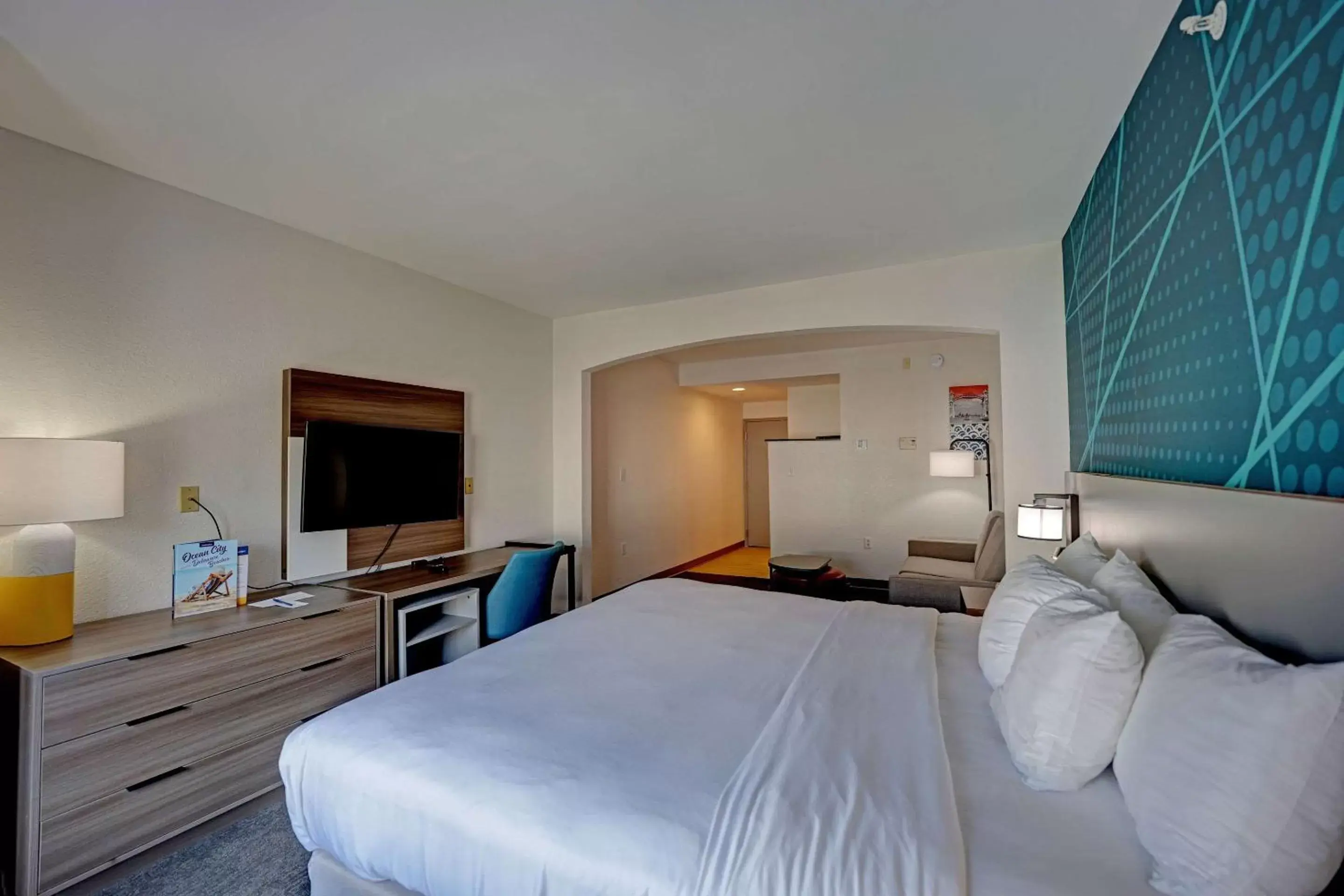 Bedroom in Comfort Suites Ocean City West