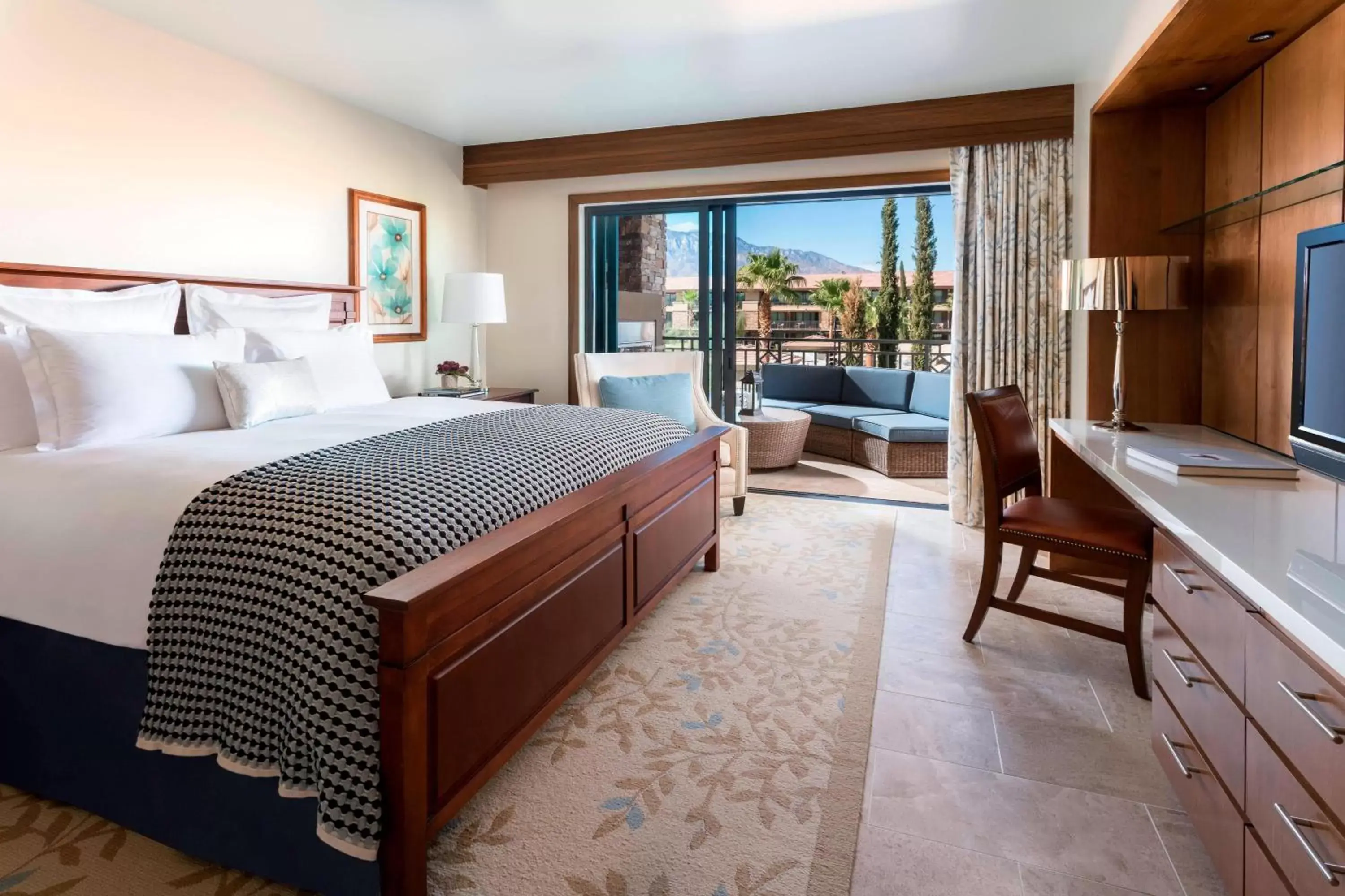 Bedroom in The Ritz-Carlton, Rancho Mirage