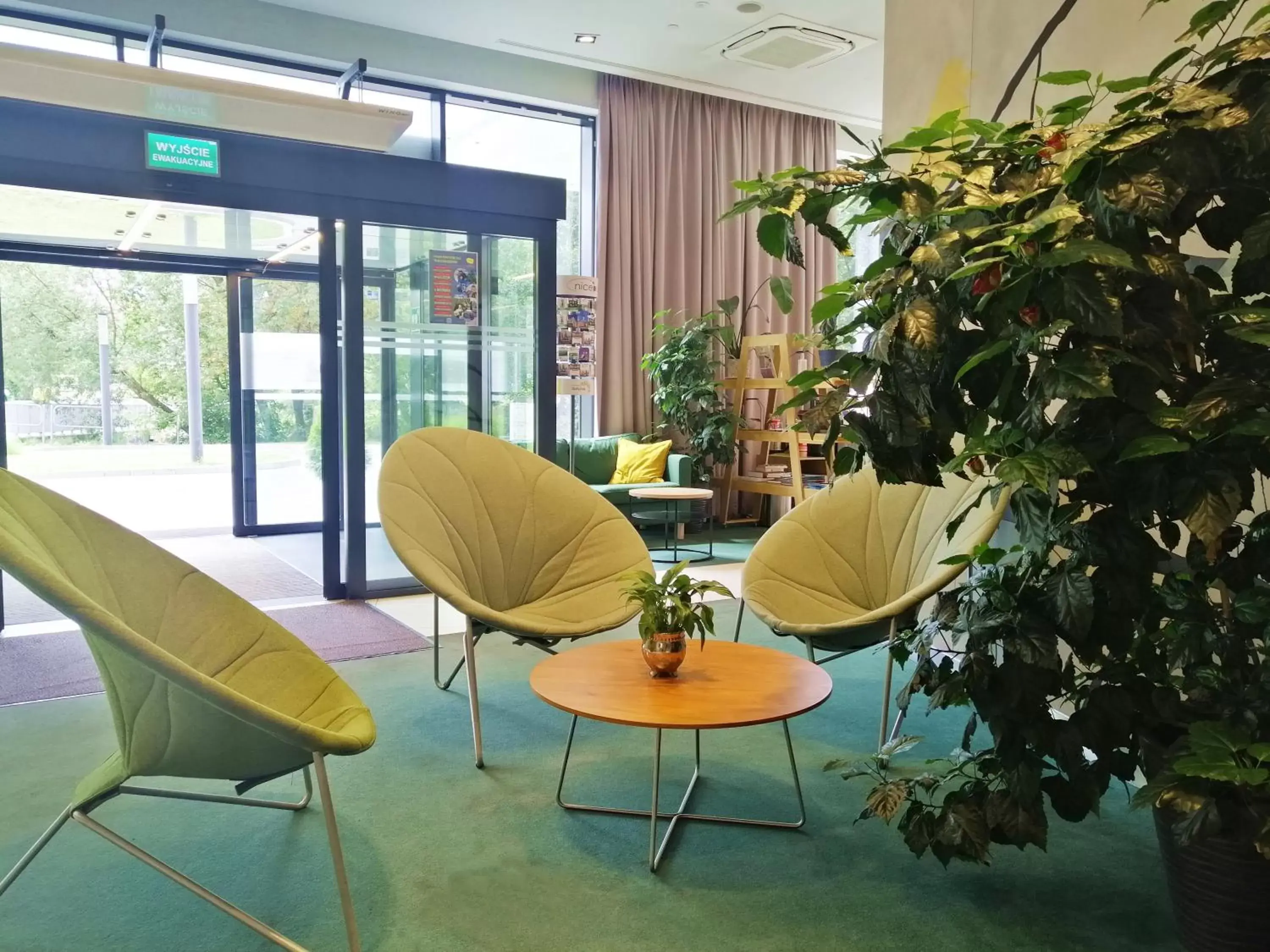 Lobby or reception in ibis Styles Bialystok