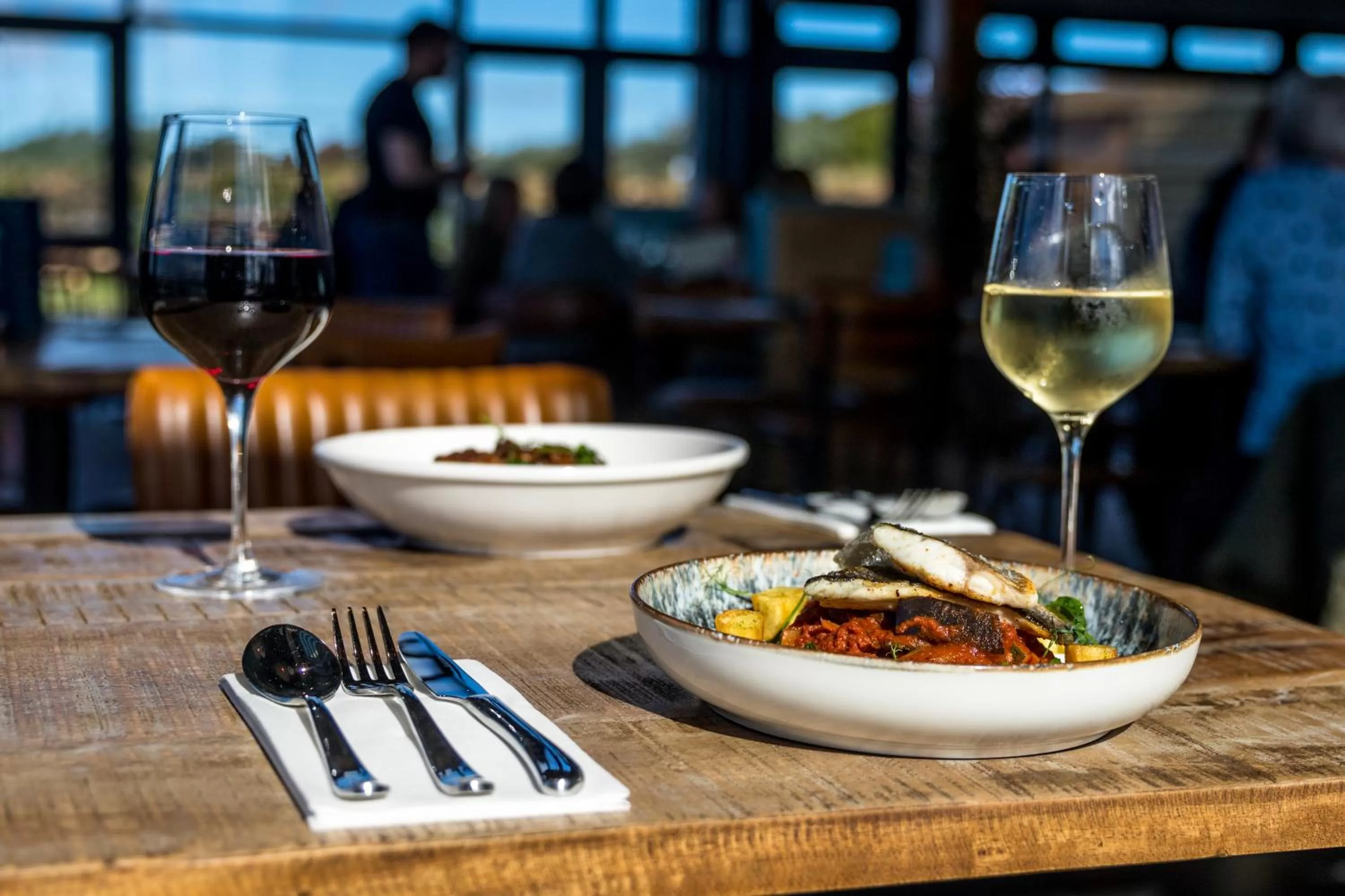 Restaurant/places to eat in The Lake House