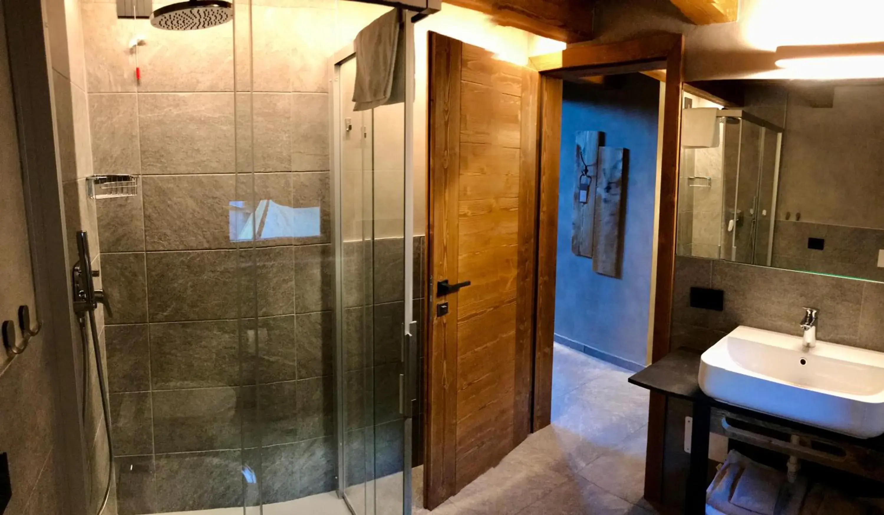 Bathroom in Hotel san Vitale