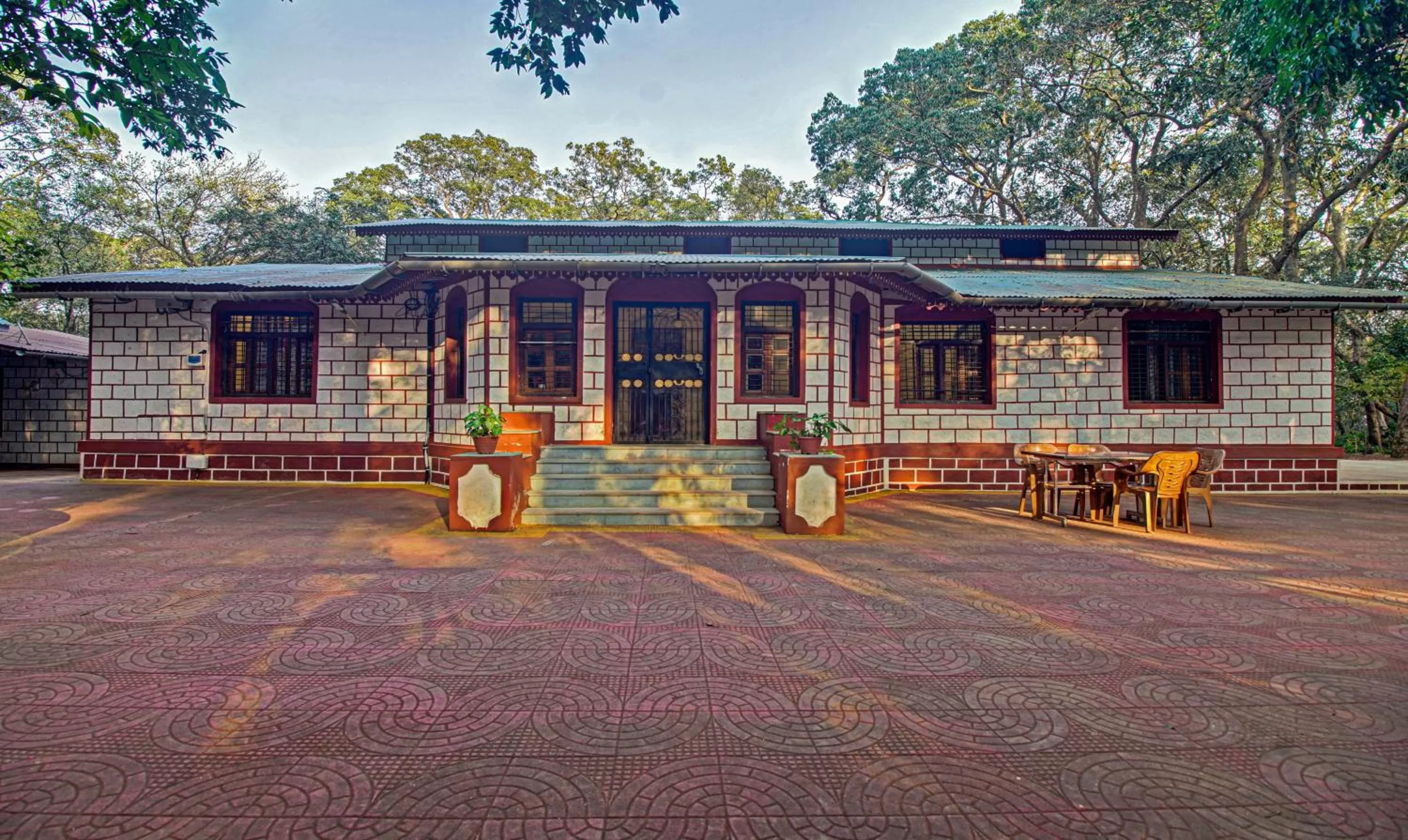 Property Building in Treebo Trend Shalimar In The Forest Matheran