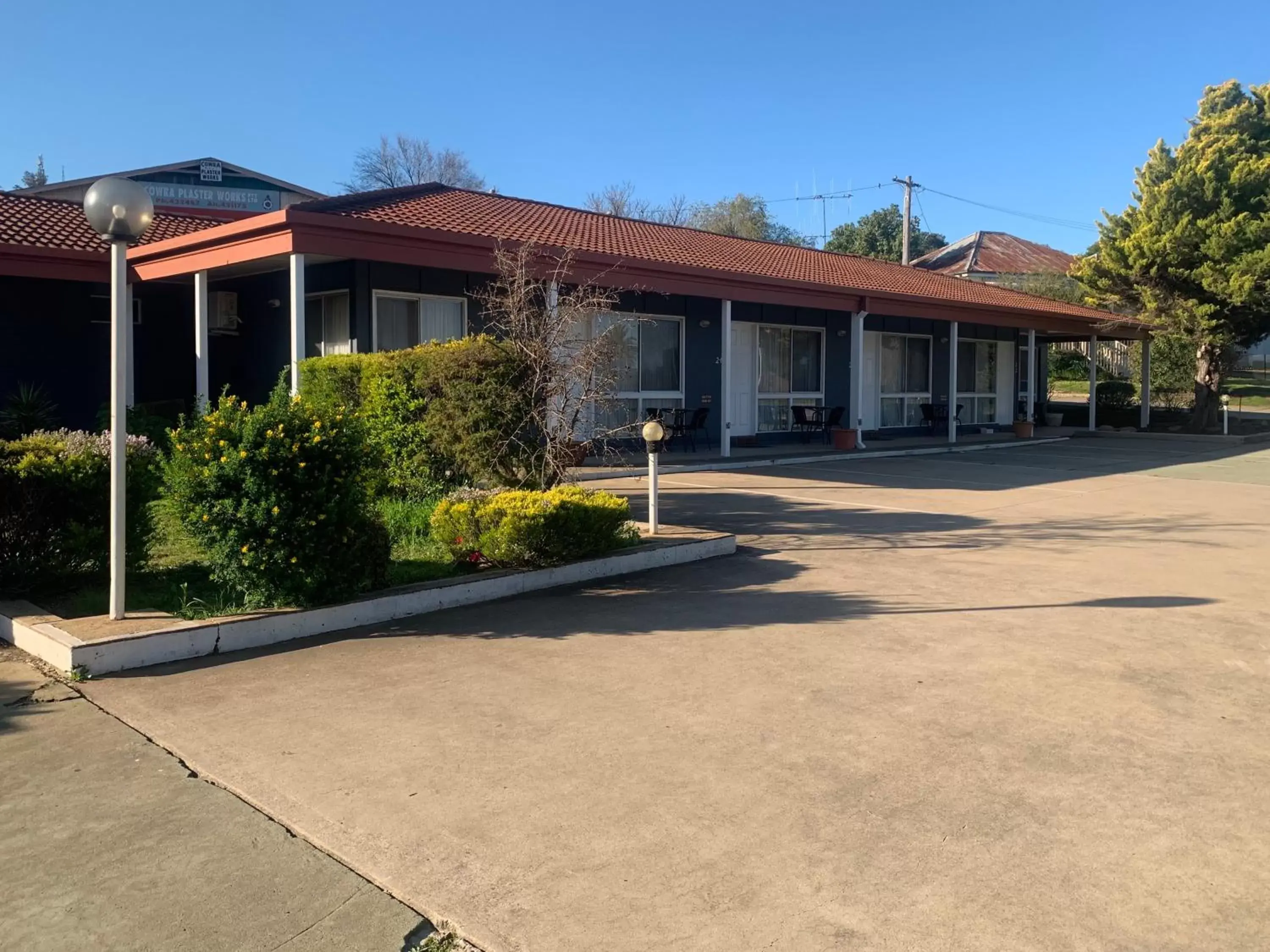 Property Building in Countryman Motor Inn Cowra