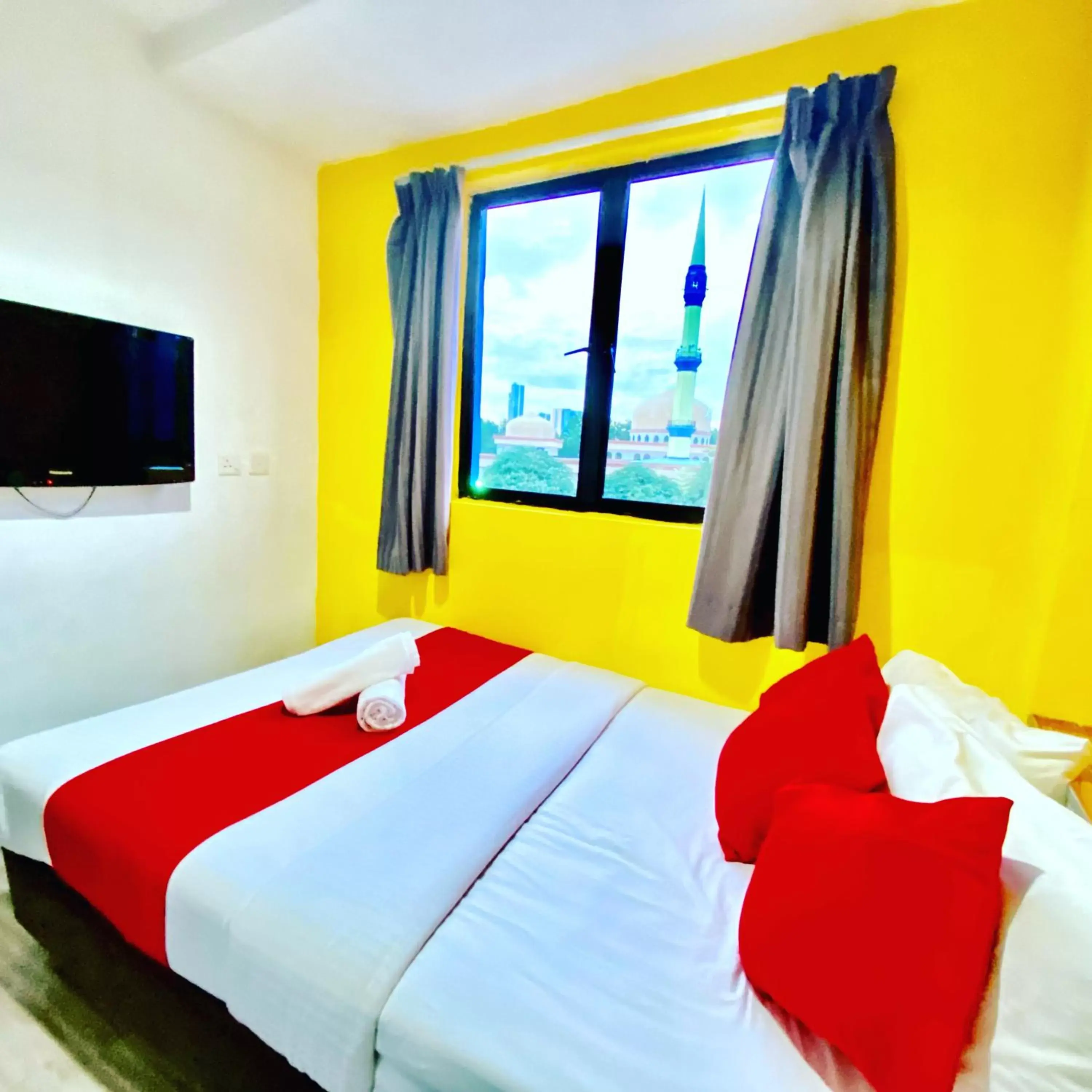 Photo of the whole room, Bed in Hotel Aman- Nilai & KLIA