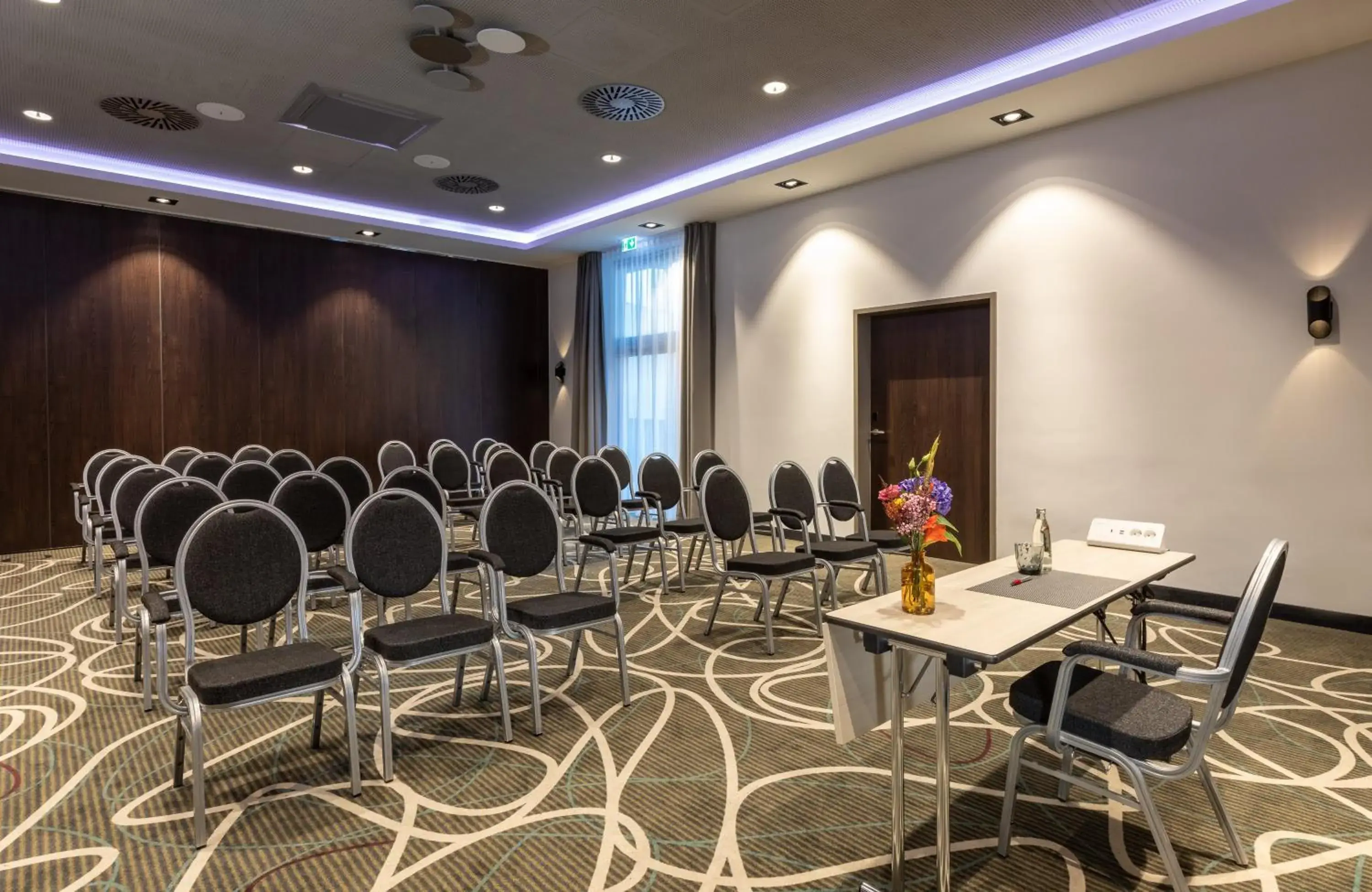 Meeting/conference room in Leonardo Hotel Dortmund