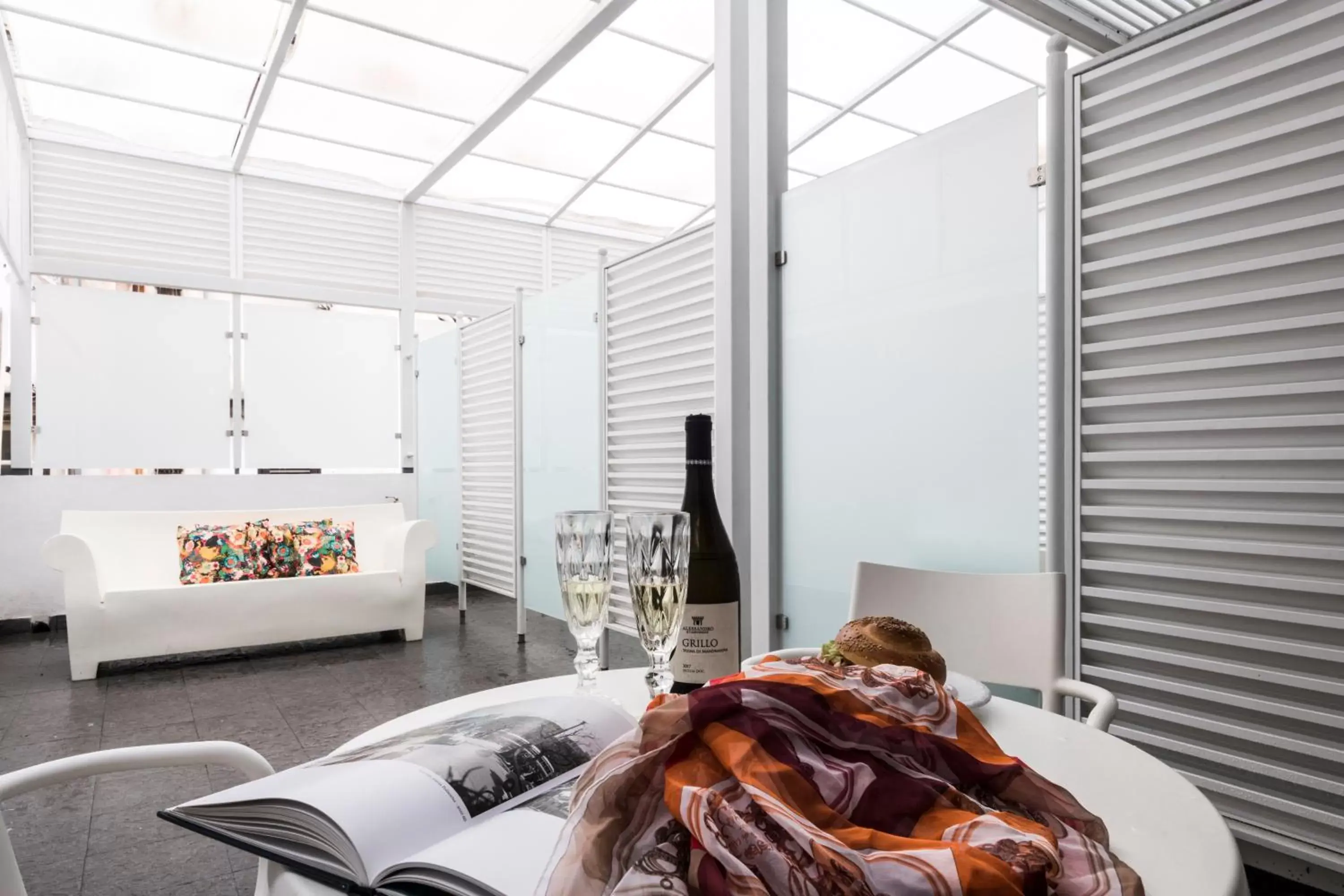 Balcony/Terrace, Bed in Palermo In Suite Aparthotel Balcony/Terrace, Bed in Palermo In Suite Aparthotel