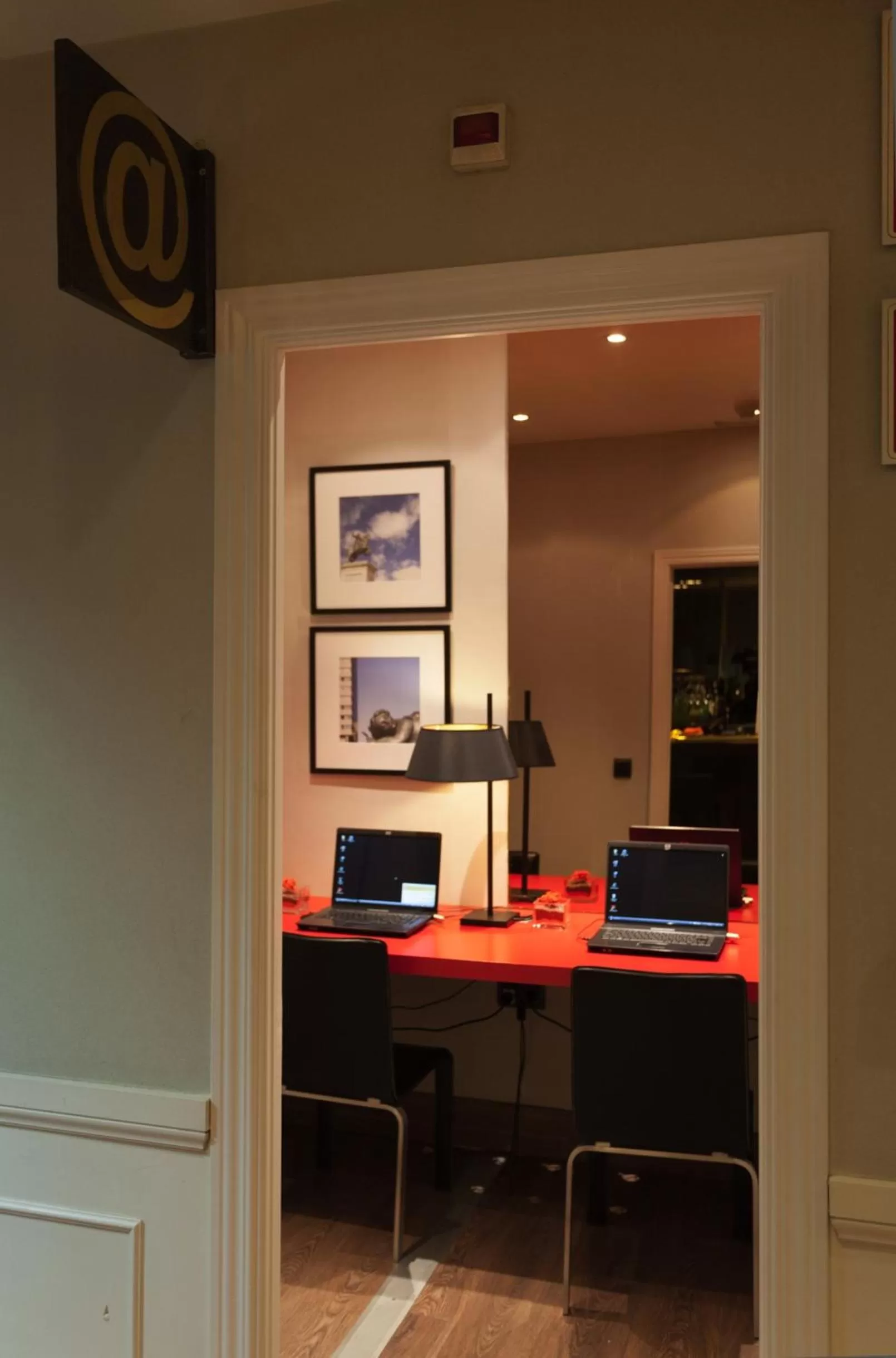 TV and multimedia in Hotel Cortezo