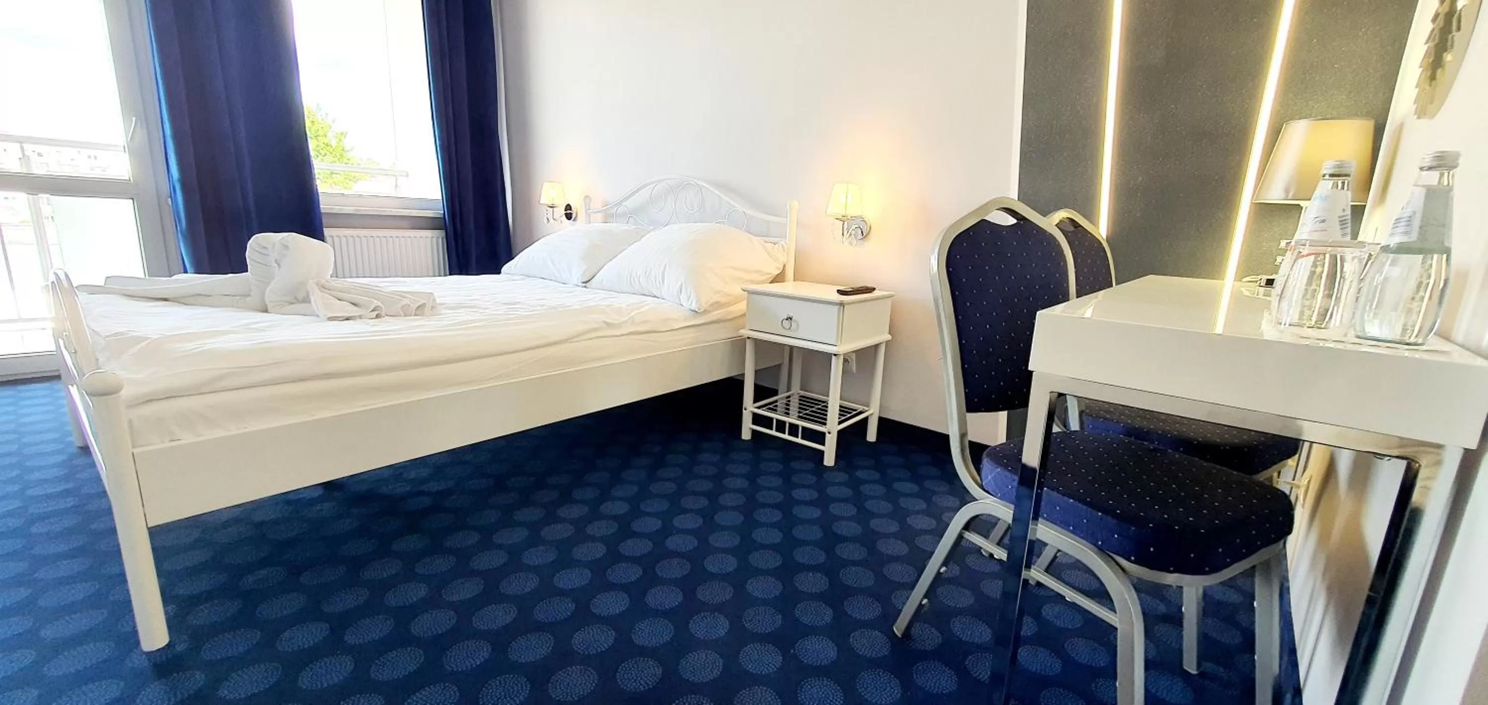 Photo of the whole room, Bed in Hotel Imperium