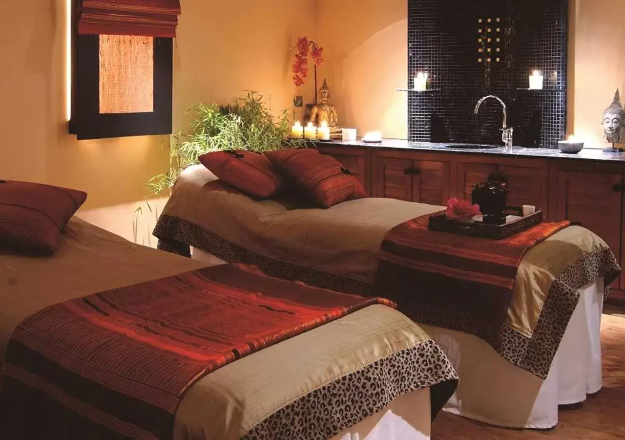 Massage in Careys Manor Hotel & SenSpa