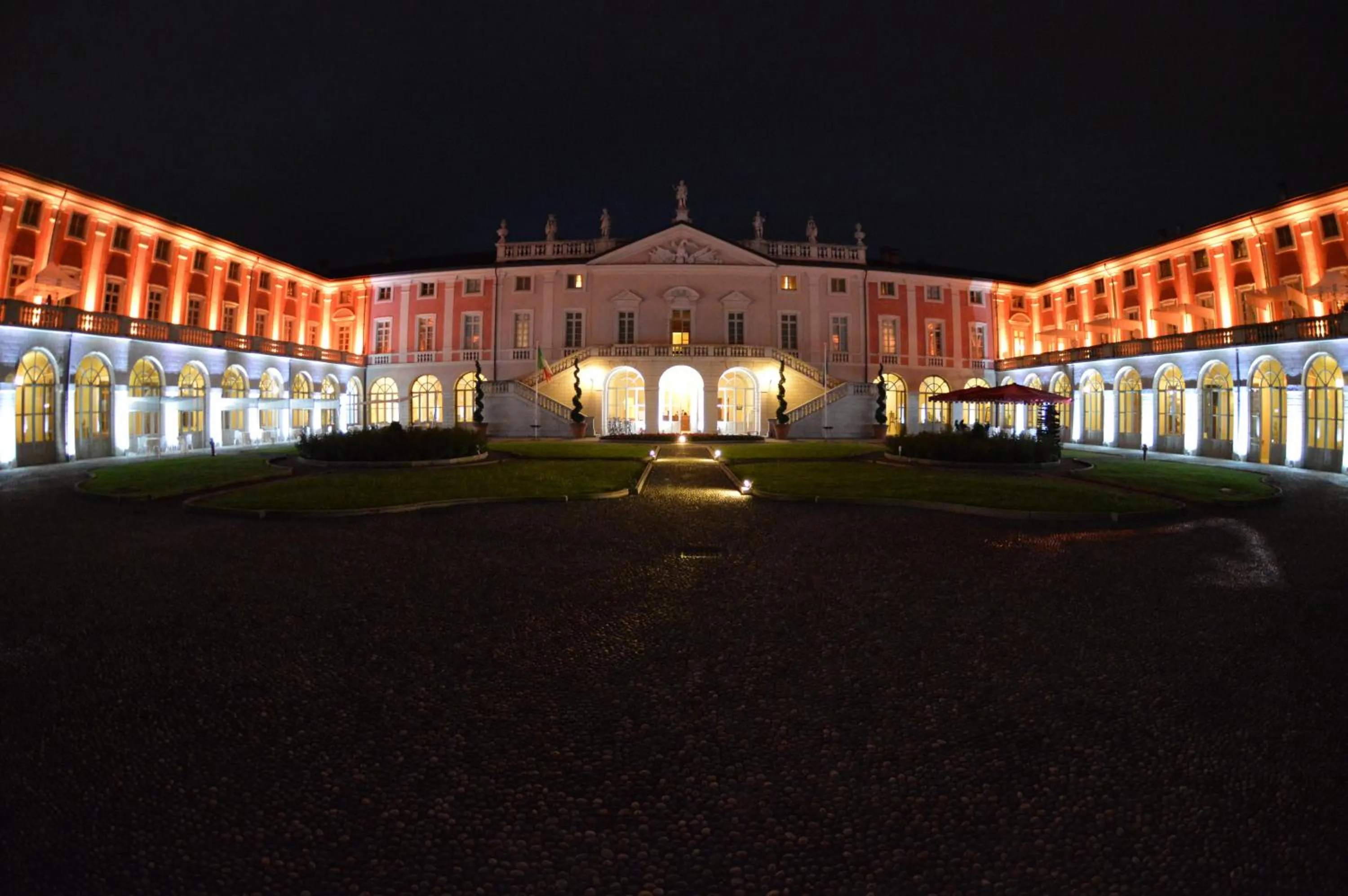 Facade/entrance in Villa Fenaroli Palace Hotel