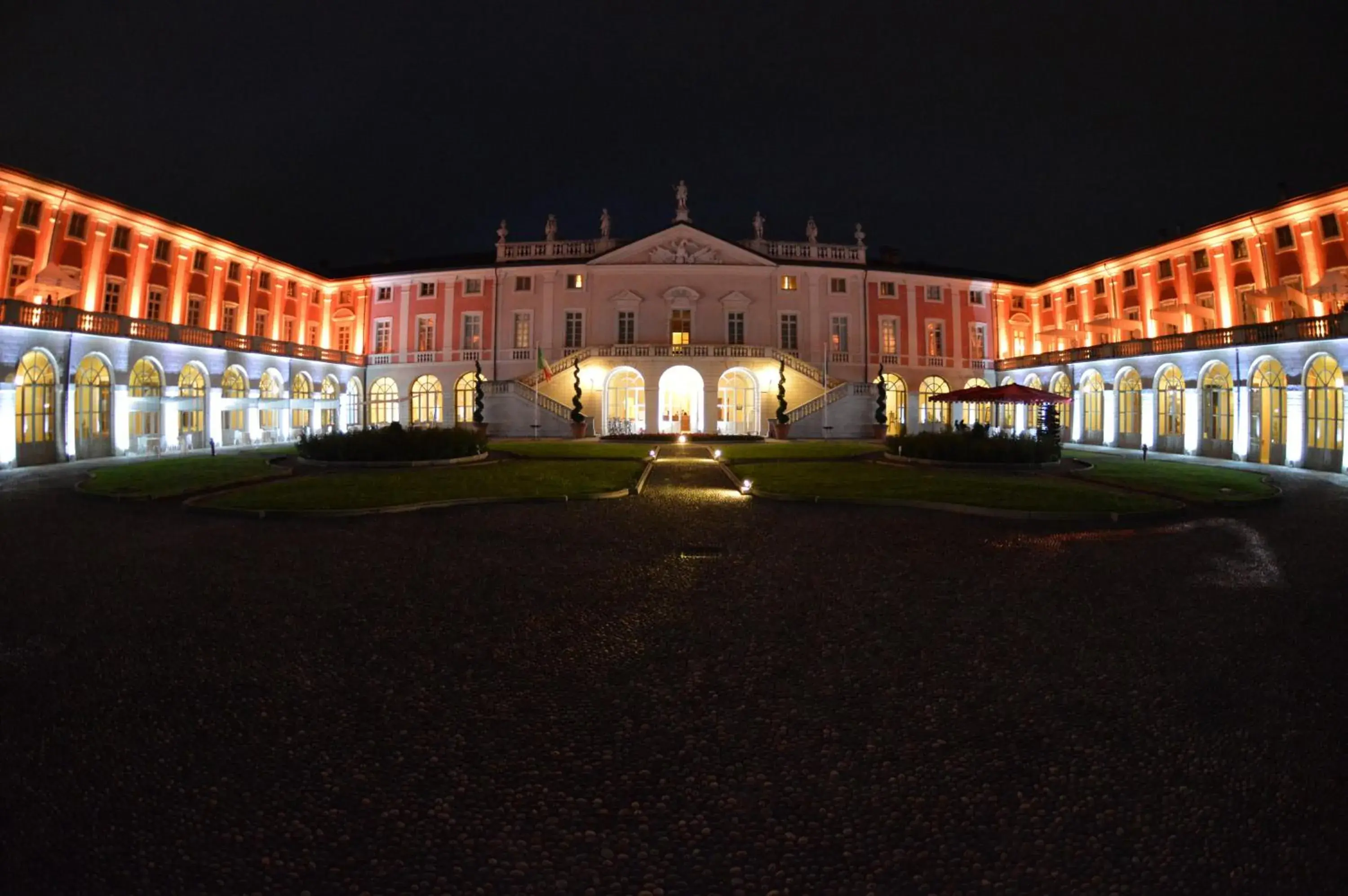 Facade/entrance, Property Building in Villa Fenaroli Palace Hotel