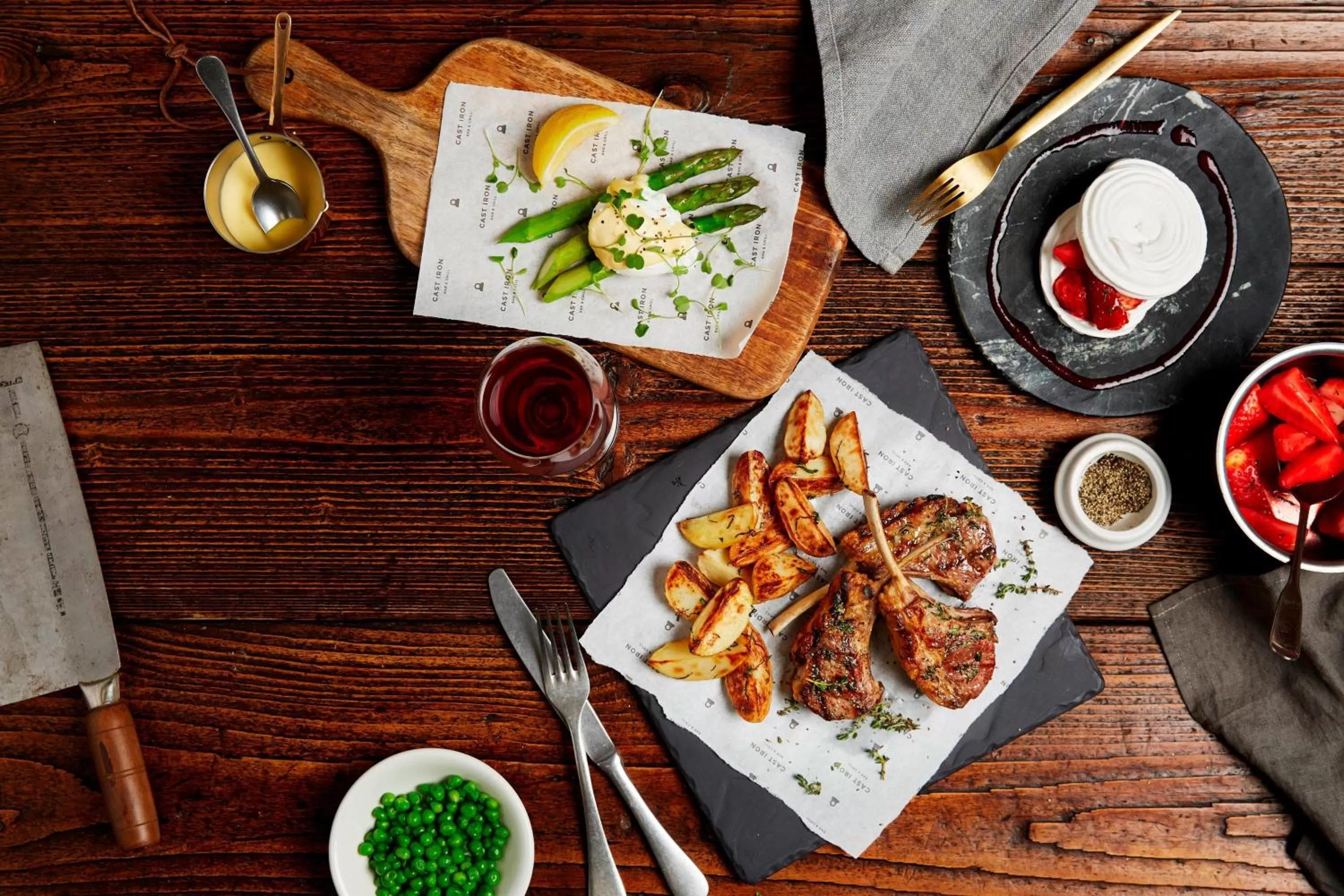 Lounge or bar in Portsmouth Marriott Hotel