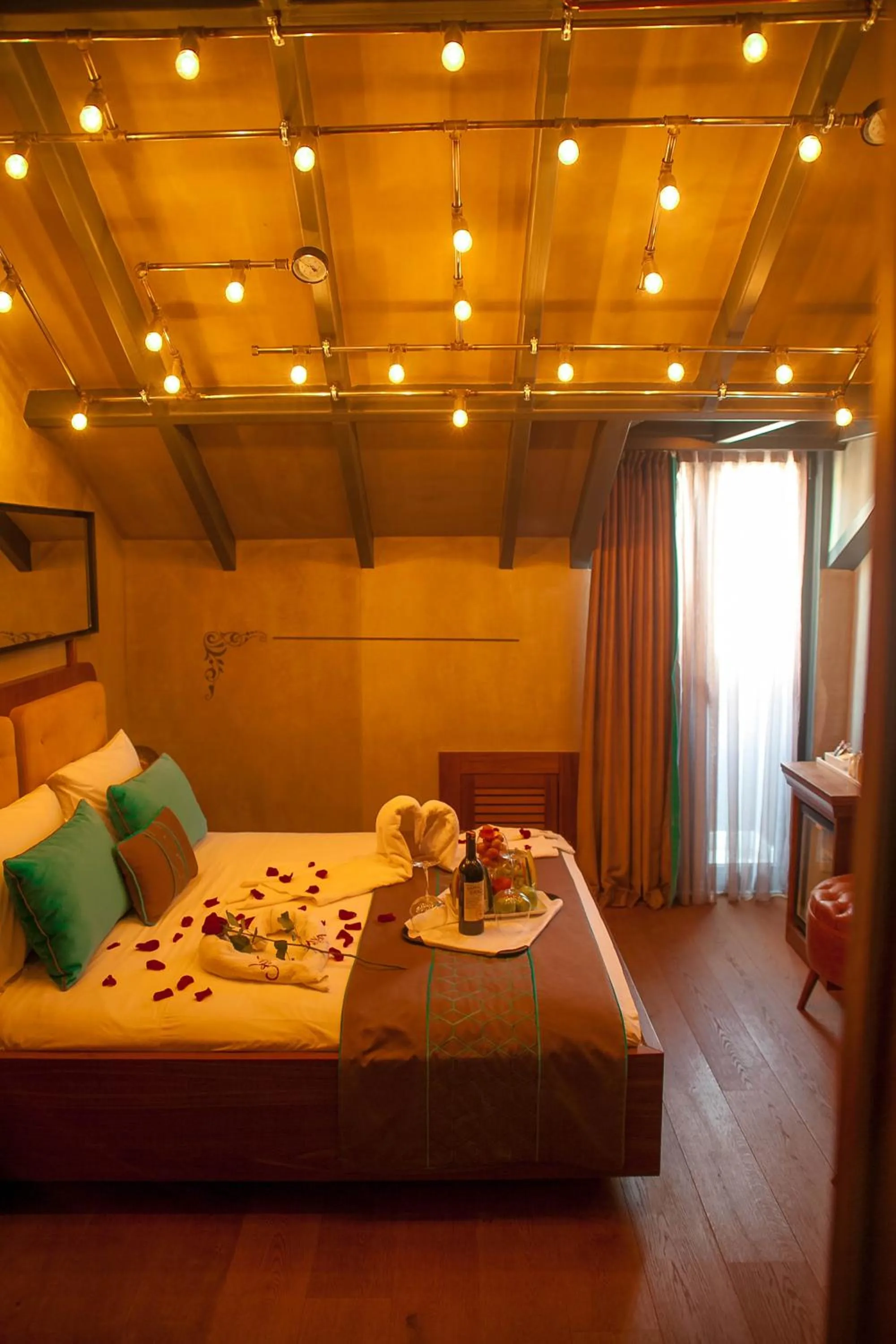 Bathroom, Bed in Sanat Boutique Hotel Pera